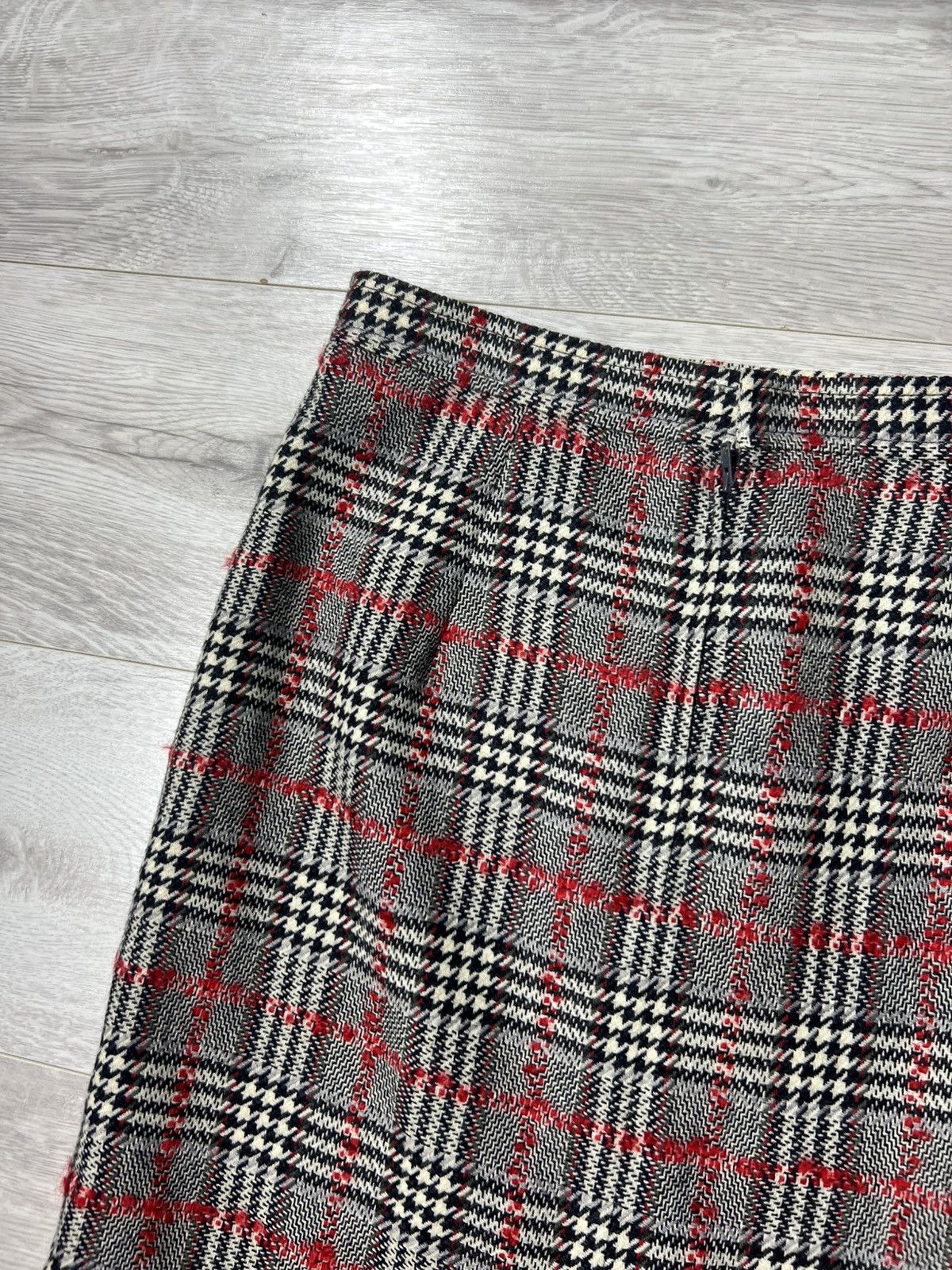 Celine Rare Vintage Celine Paris Tweed Wool Plaid Skirt Size 44 Size 32" / US 10 / IT 46 - 10 Thumbnail