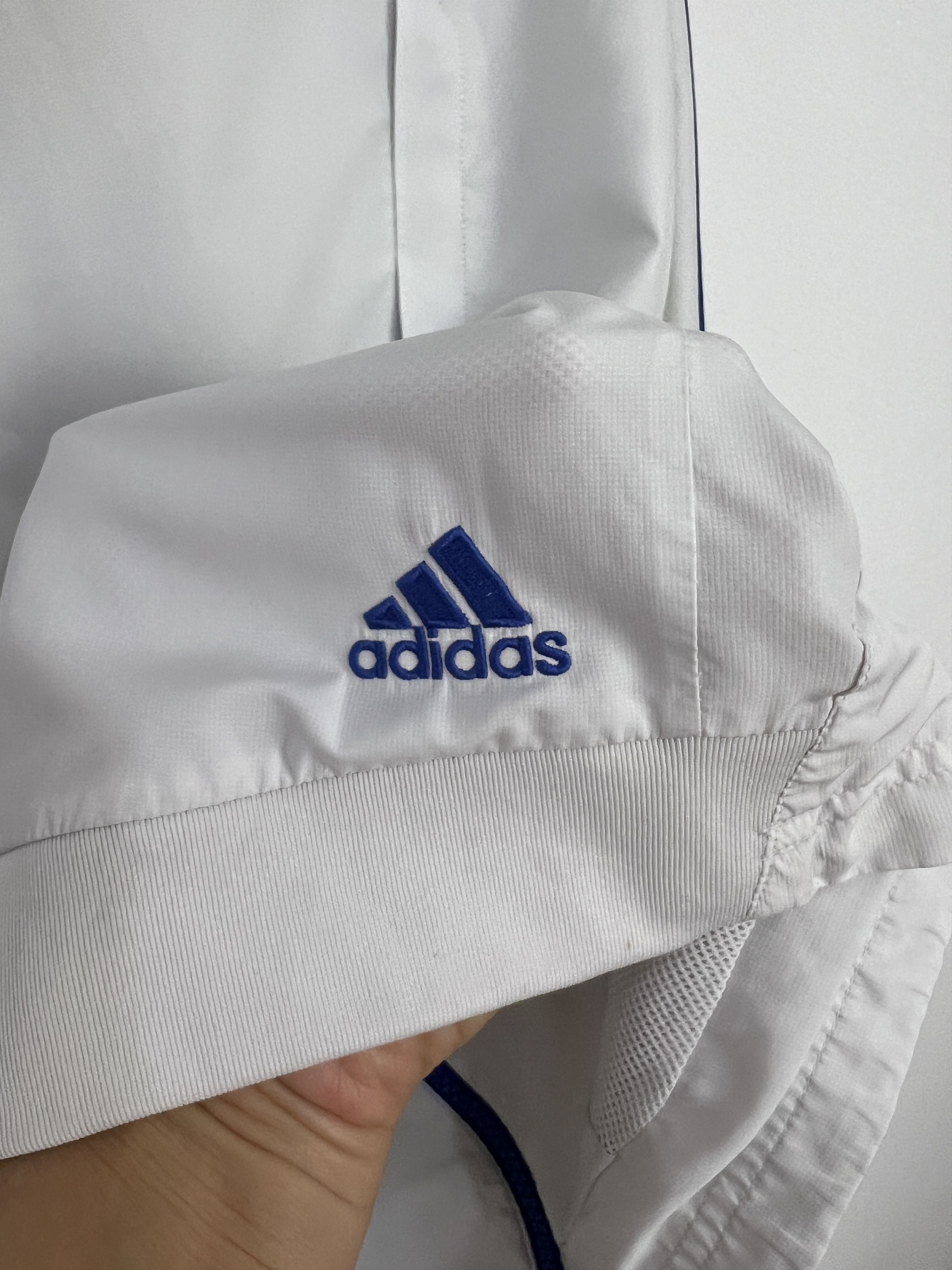 Adidas Vintage Adidas Real Madrid White Football Jacket Soccer Size US M / EU 48-50 / 2 - 18 Thumbnail