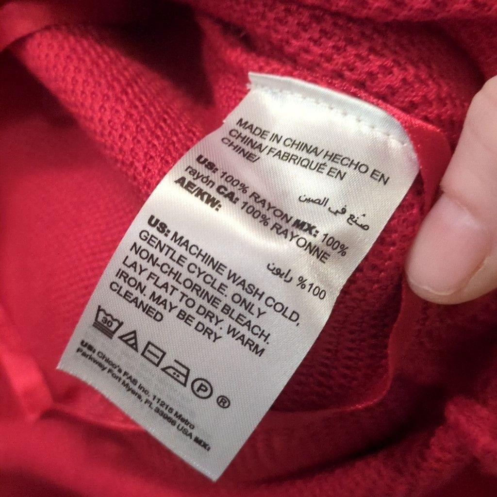Chicos Chico's black label red asymmetrical hem sweater top size 1 Size M / US 6-8 / IT 42-44 - 4 Thumbnail