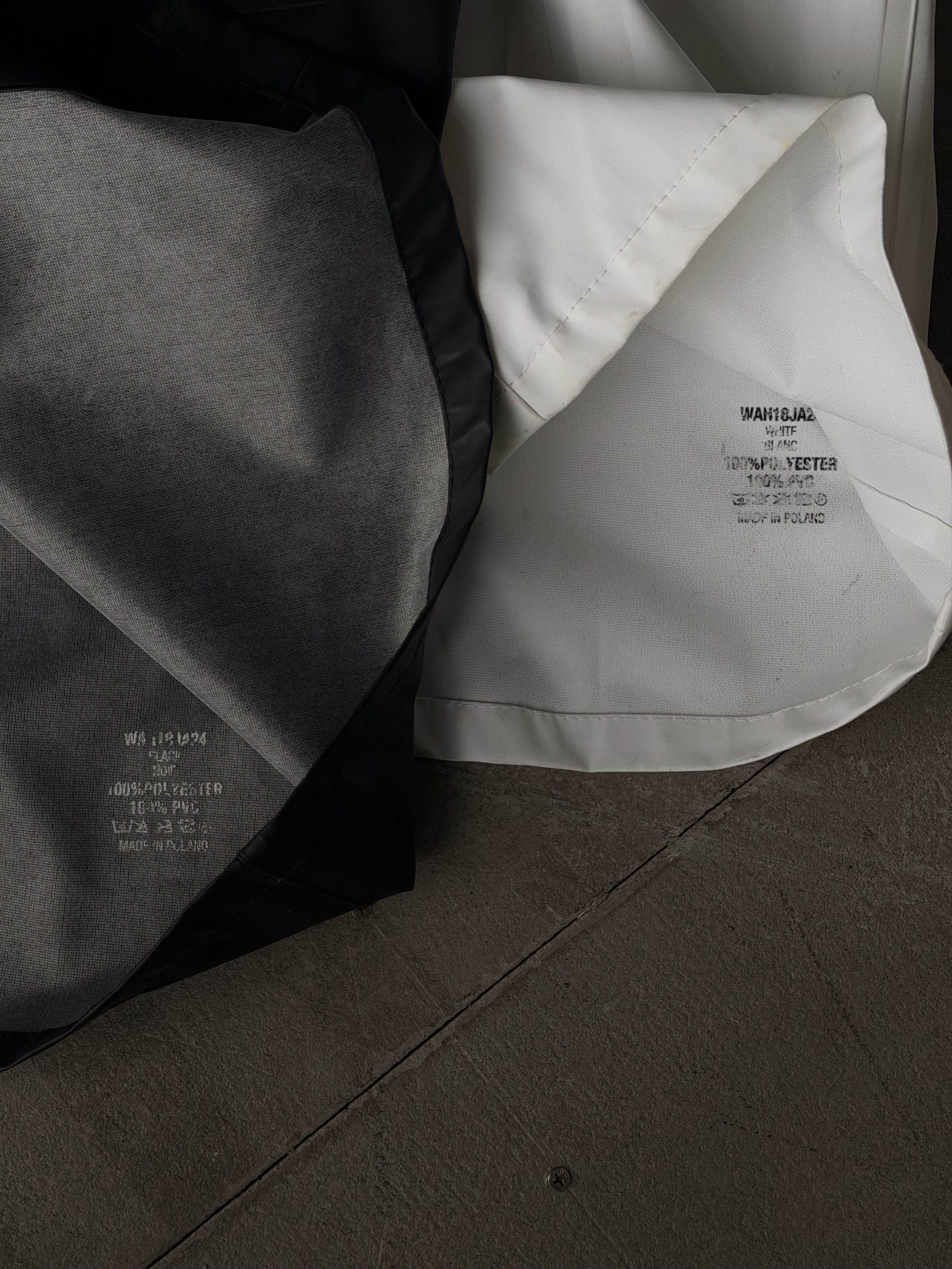 Vetements Vetements Rain Coat Size US XL / EU 56 / 4 - 3 Thumbnail
