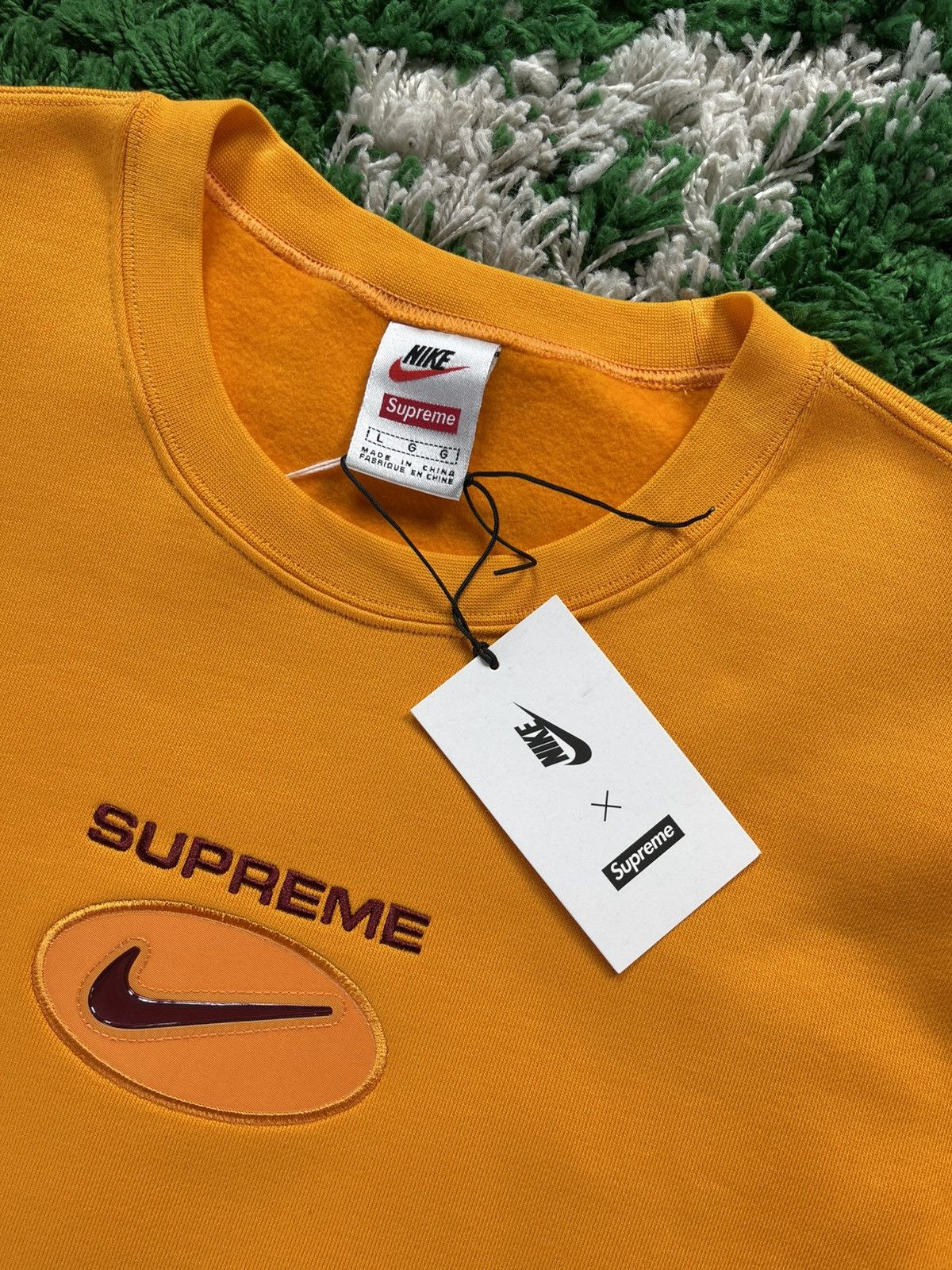Supreme x Nike Jewel Crewneck