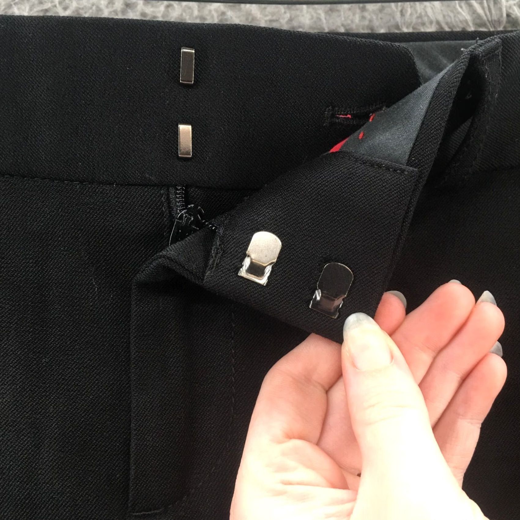 Banana Republic Banana Republic Sloan Trousers Dress Pants Womens 4 Black Low Rise Regular 32x27 Skinny Navy? (Color known: Black) Size 27" / US 4 / IT 40 - 3 Thumbnail