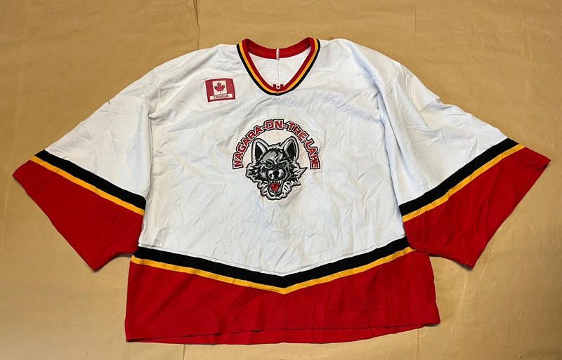 Ccm Vintage Chicago Wolves nagara on the lake Hockey Jersey XL Size US XL / EU 56 / 4 - 1 Thumbnail