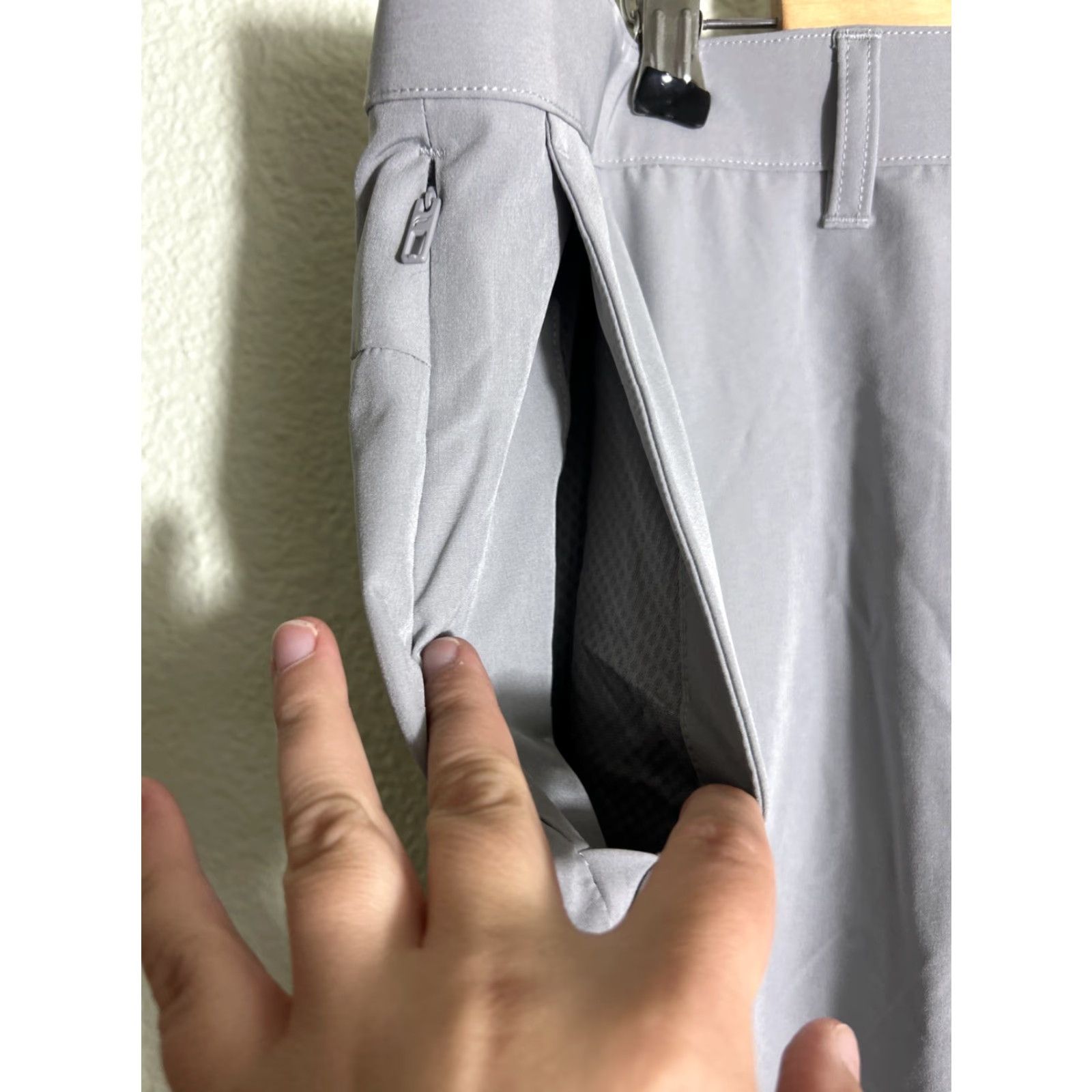 Fabletics Fabletics Mens Pants Gray Nylon Spandex 42x31 Activewear Leisure Regular 2XL Men Size US 39 - 7 Thumbnail