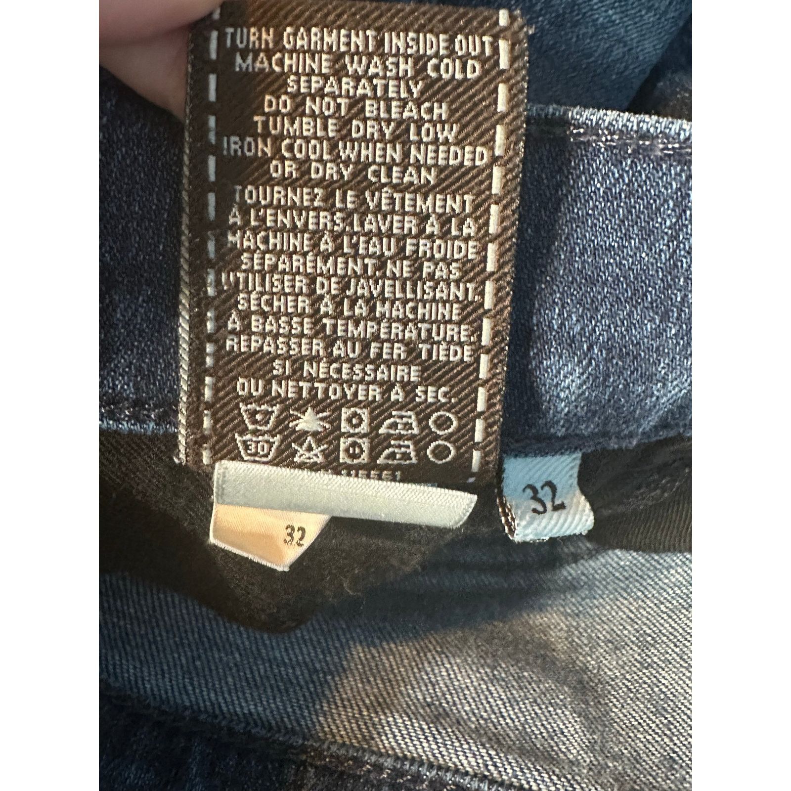 7 For All Mankind 7 for all Mandkind Slimmy distressed blue jeans size 32 Size US 32 / EU 48 - 4 Thumbnail