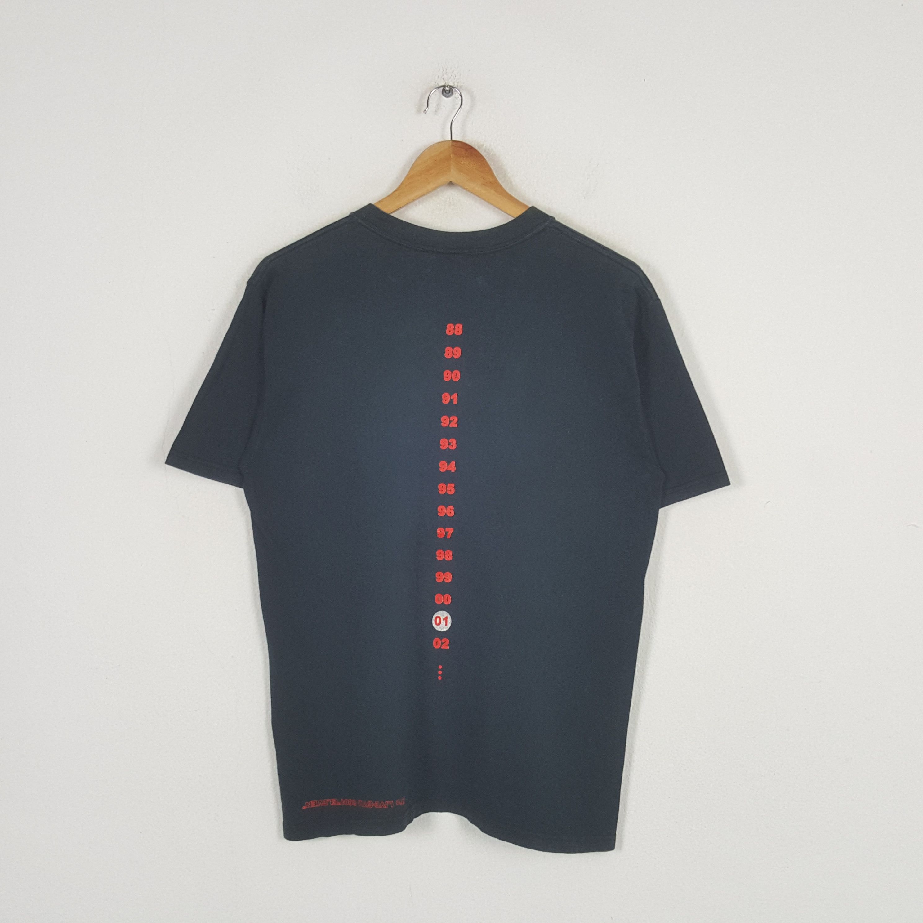 Band Tees × Vintage Vintage Rock And Roll Event Band Style Tshirt C285N20 Size US M / EU 48-50 / 2 - 3 Thumbnail