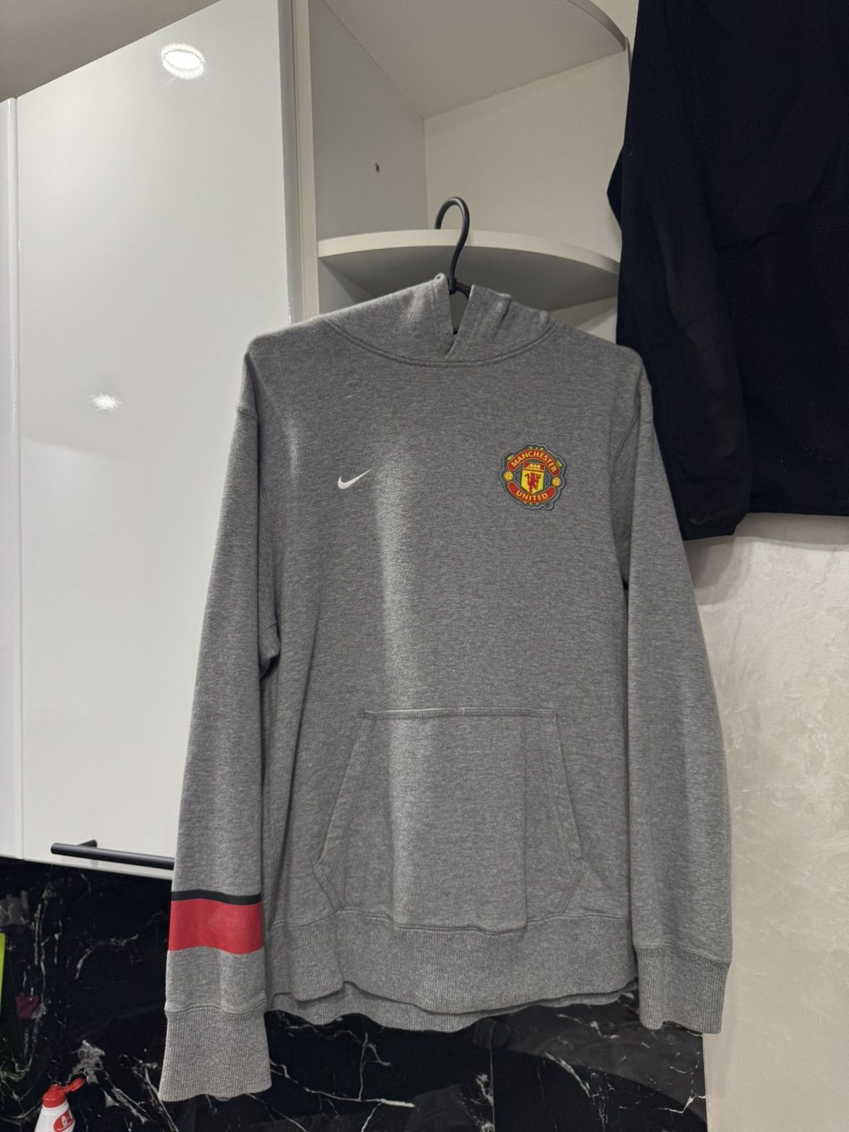 Nike Vintage Nike Manchester United hoodie sport fit size S Size US S / EU 44-46 / 1 - 1 Thumbnail