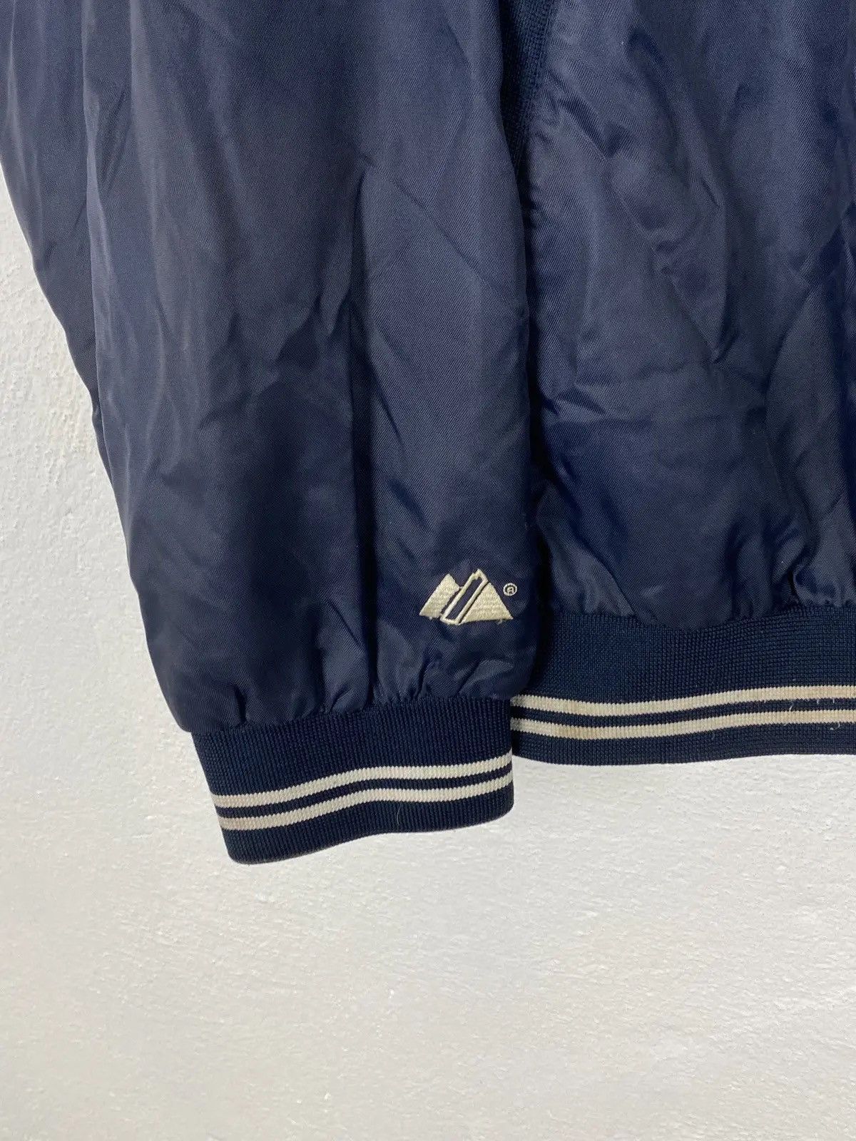 Majestic 00s Vintage Majestic x New York Yankees Light Jacket Size US XL / EU 56 / 4 - 2 Thumbnail