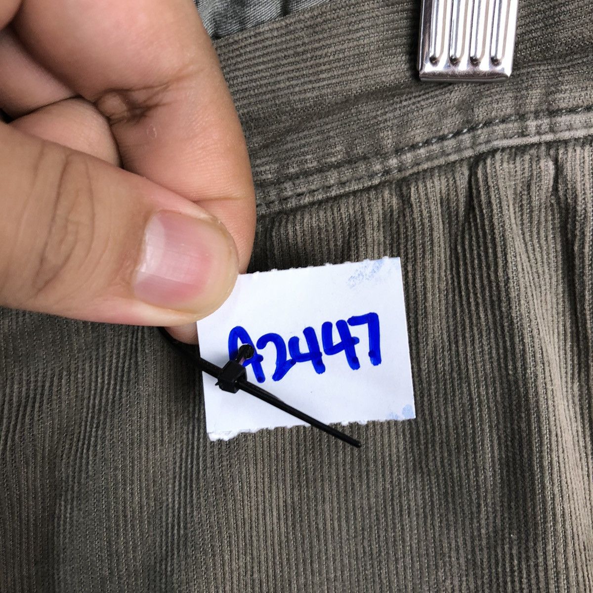 Japanese Brand × Vintage Shark Park Green faded vintage Casual Pants #A2447 Size US 31 - 11 Thumbnail