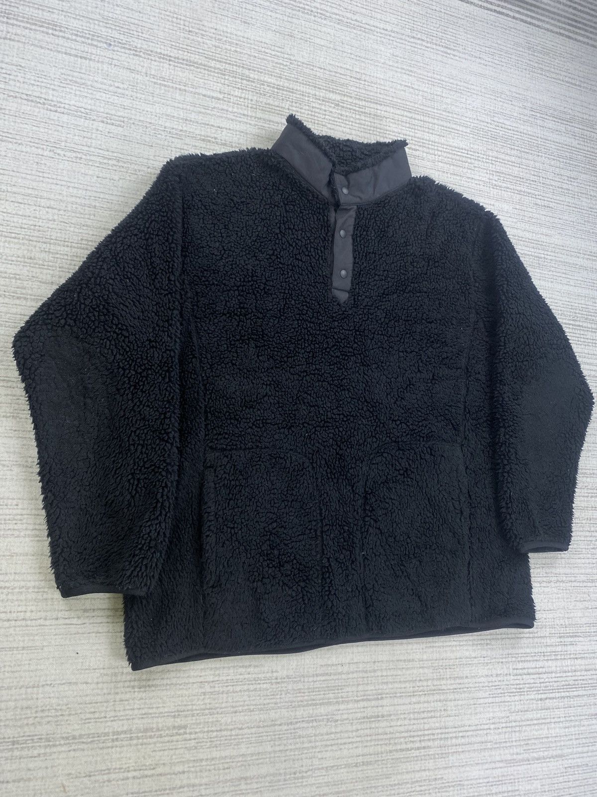 Uniqlo × White Mountaineering Uniqlo X White Mountaineering Sherpa Snap Button Jacket Size US XL / EU 56 / 4 - 3 Thumbnail
