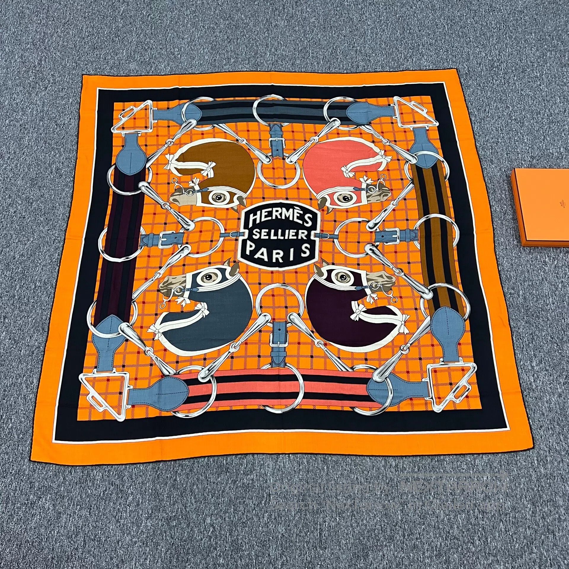 Hermes Hermes Tatsarma Collection: Cashmere and Silk Square Scarf Size ONE SIZE - 1 Thumbnail