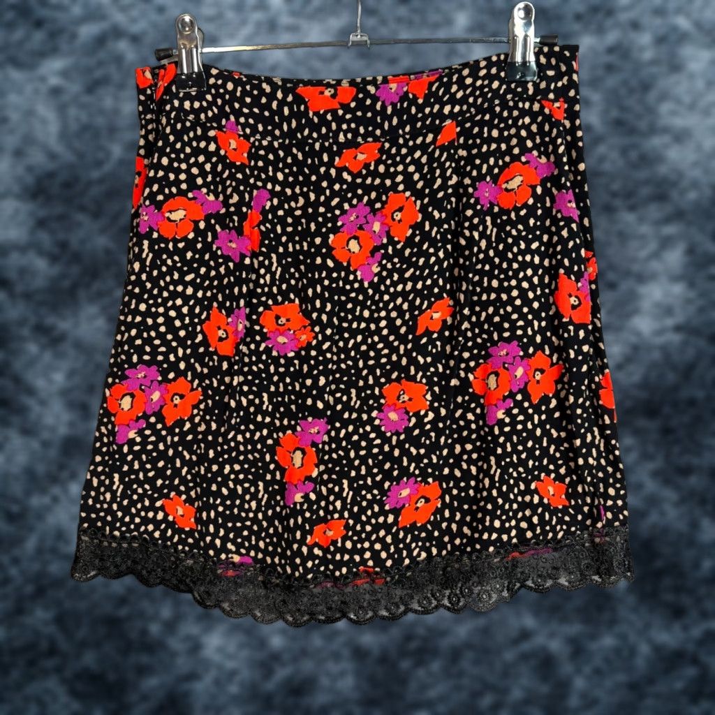Urban Outfitters Urban Outfitters Womens XS Floral & Polka Dot Lace Trim Mini Skirt - Black, Short, Summer, Spring, Regular, Casual, Floral Pattern, Skirt, Women, XS Size 26" / US 2 / IT 38 - 1 Thumbnail