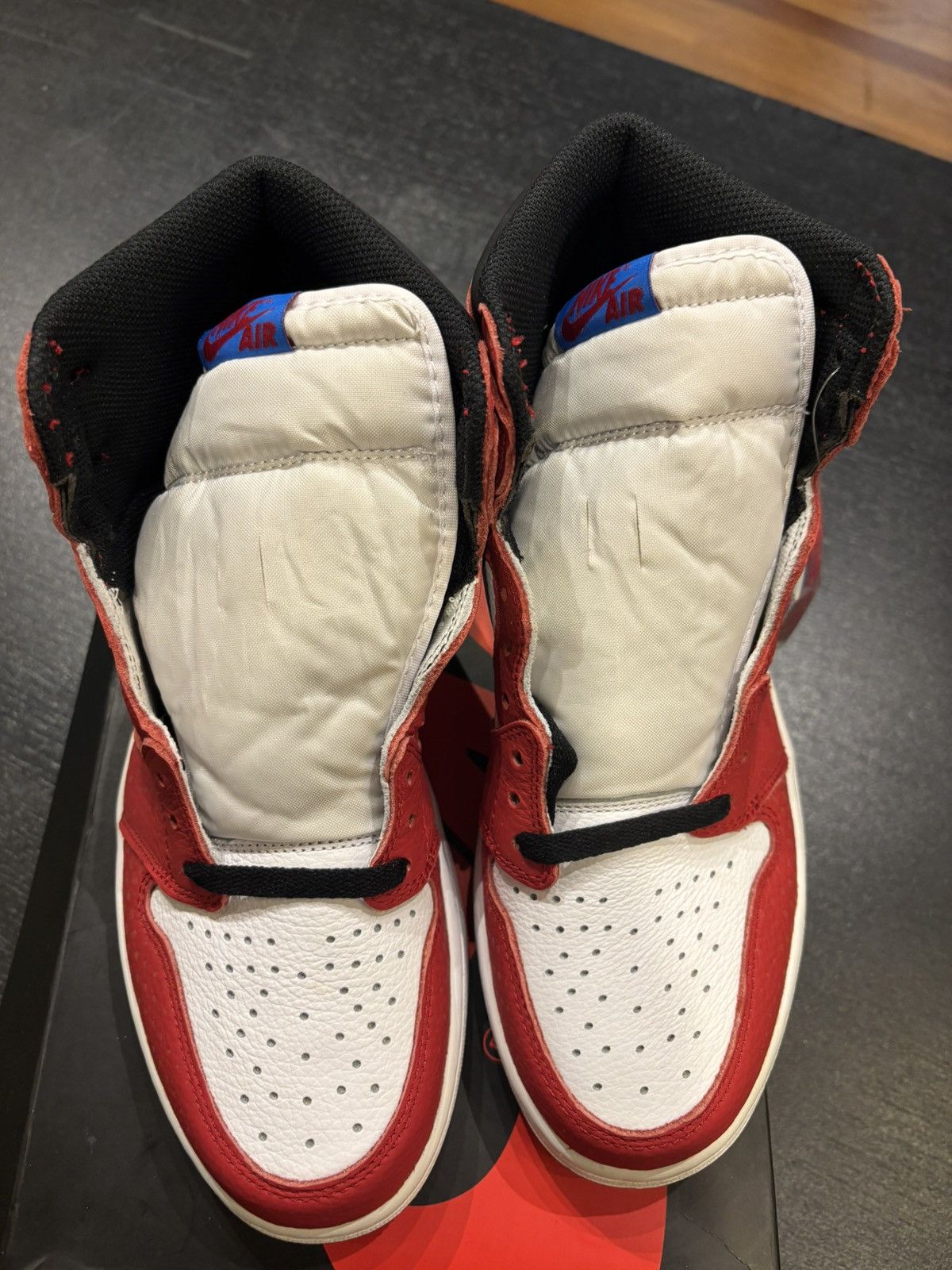 Jordan Brand Jordan 1 Retro High ‘Spider Man Origin Story’ Size US 9.5 / EU 42-43 - 4 Thumbnail