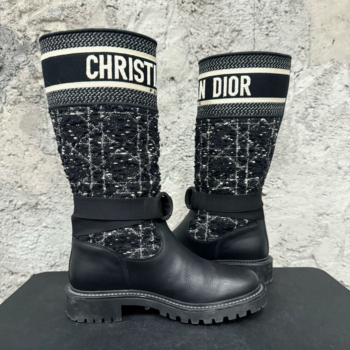 Dior Dior Knight Boots Size 35 Condition As Shown Size US 4 / IT 34 - 4 Thumbnail