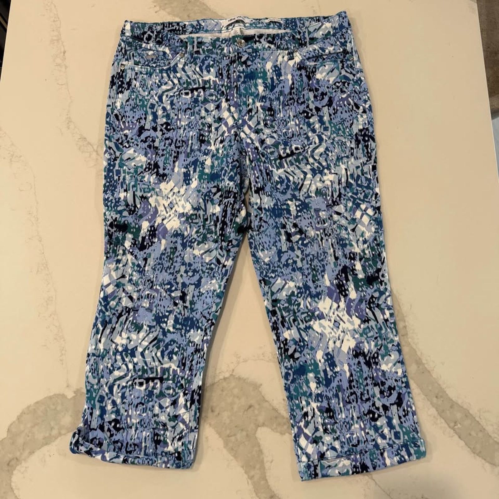Nine West Nine West Chrystie Capri Pants Women's 16 Multicolor Blue Size 38" / US 16 / IT 52 - 1 Thumbnail