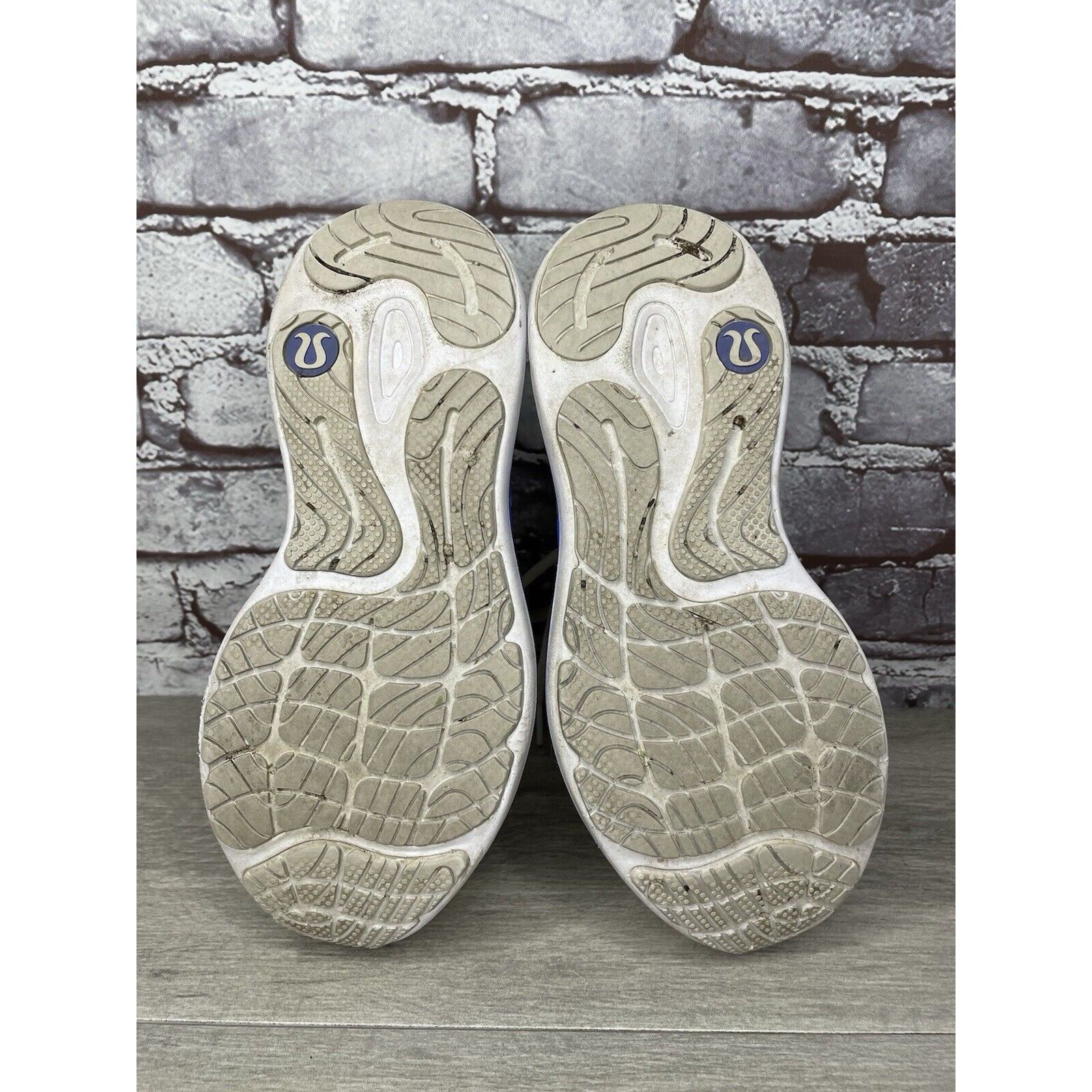 Lululemon Lululemon Blissfeel Run 2 White Blue Running Shoes Athletic Size US 7.5 / IT 37.5 - 8 Thumbnail