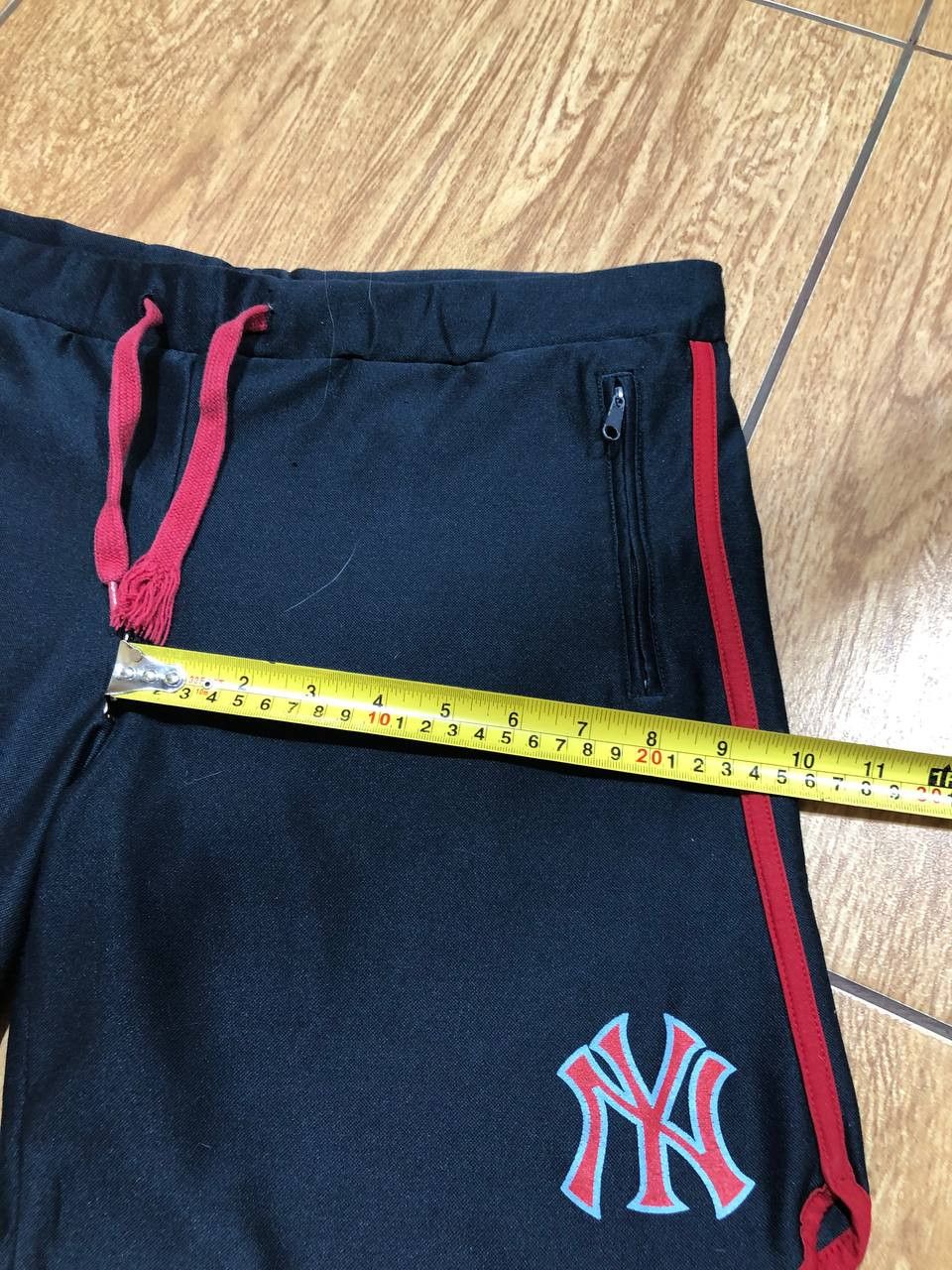 New York Yankees New York Yankees Men's Shorts Casual Logo Size US 28 / EU 44 - 7 Thumbnail