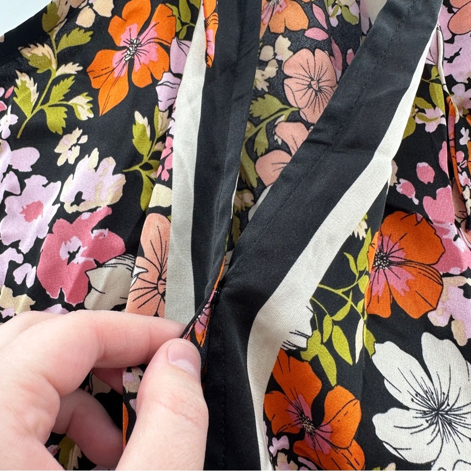 Joie Joie Black Floral Sleeveless Tie Neck Smocked Hem Top NEW Size S / US 4 / IT 40 - 3 Thumbnail