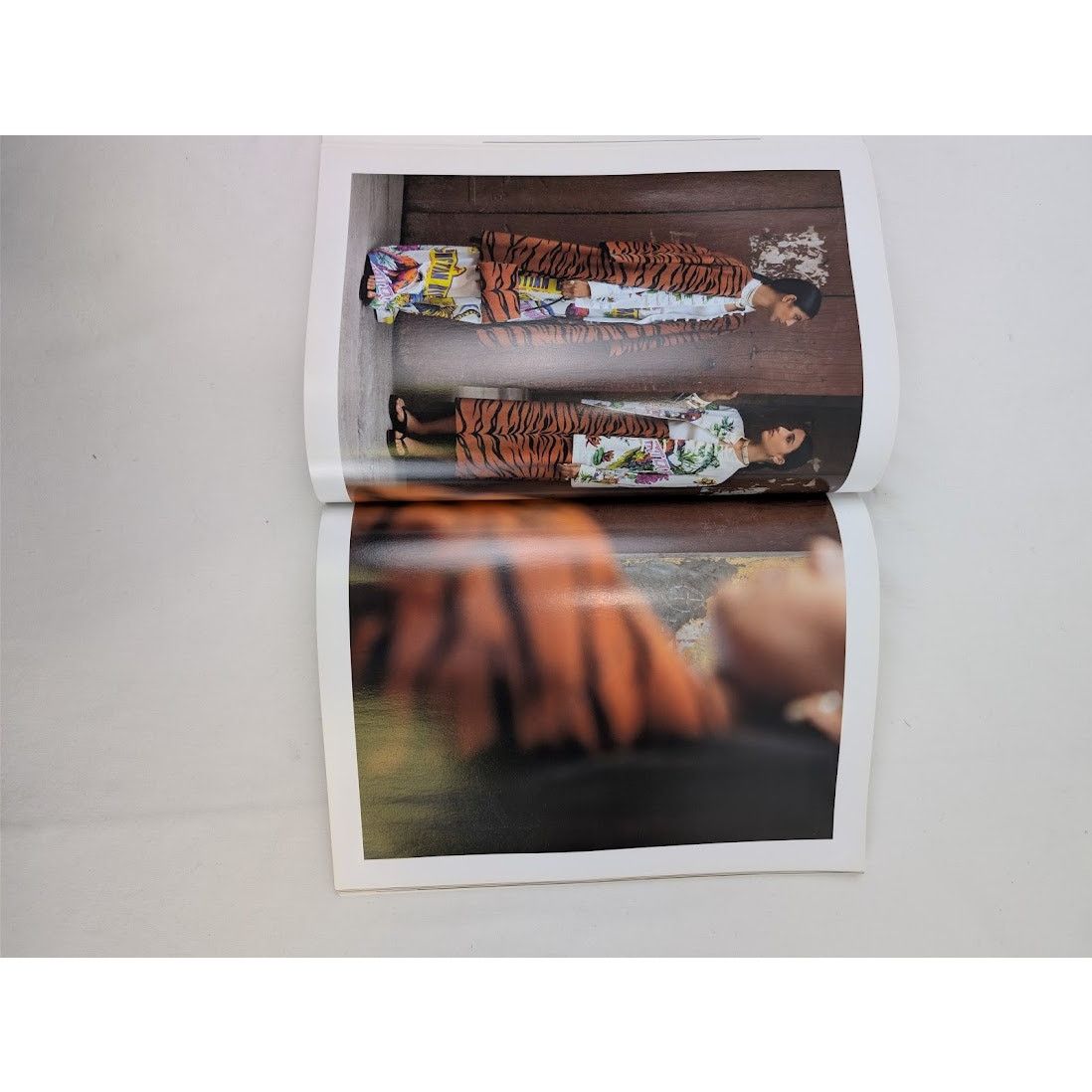 Dior o1rshd1 Pack of 3 Magazines Dior No: 39, No: 40 & No: 42 Size ONE SIZE - 11 Thumbnail