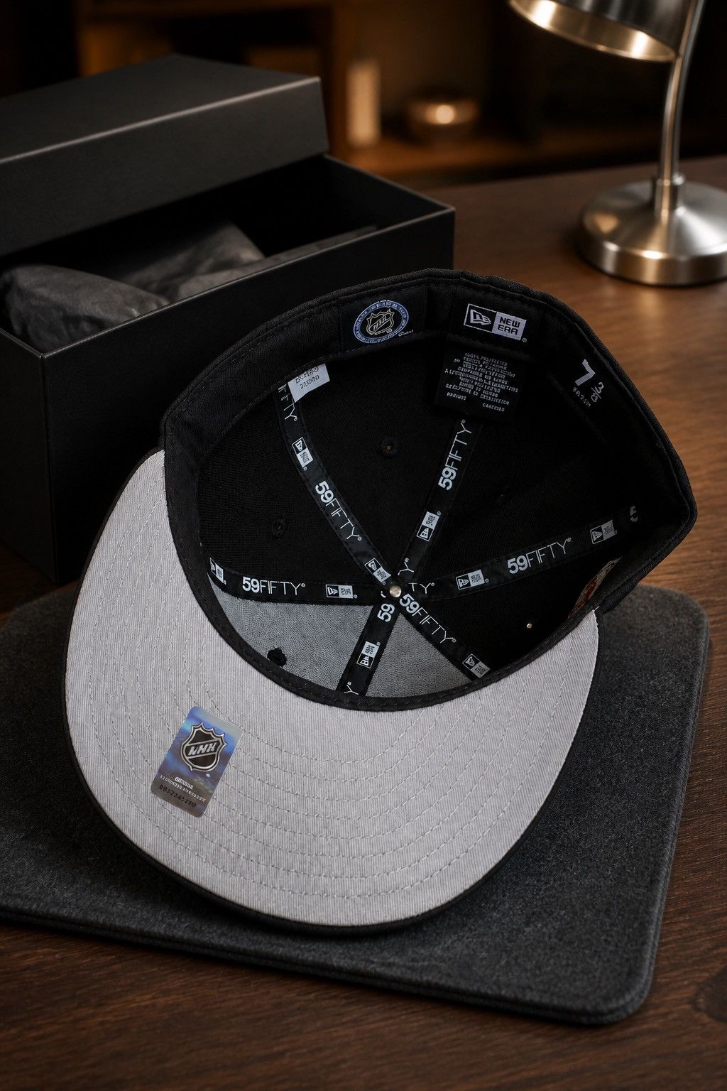 New Era Exclusive Anaheim Ducks NHL 7 3/8 59fifty Black/Gray Bottom Size ONE SIZE - 6 Thumbnail