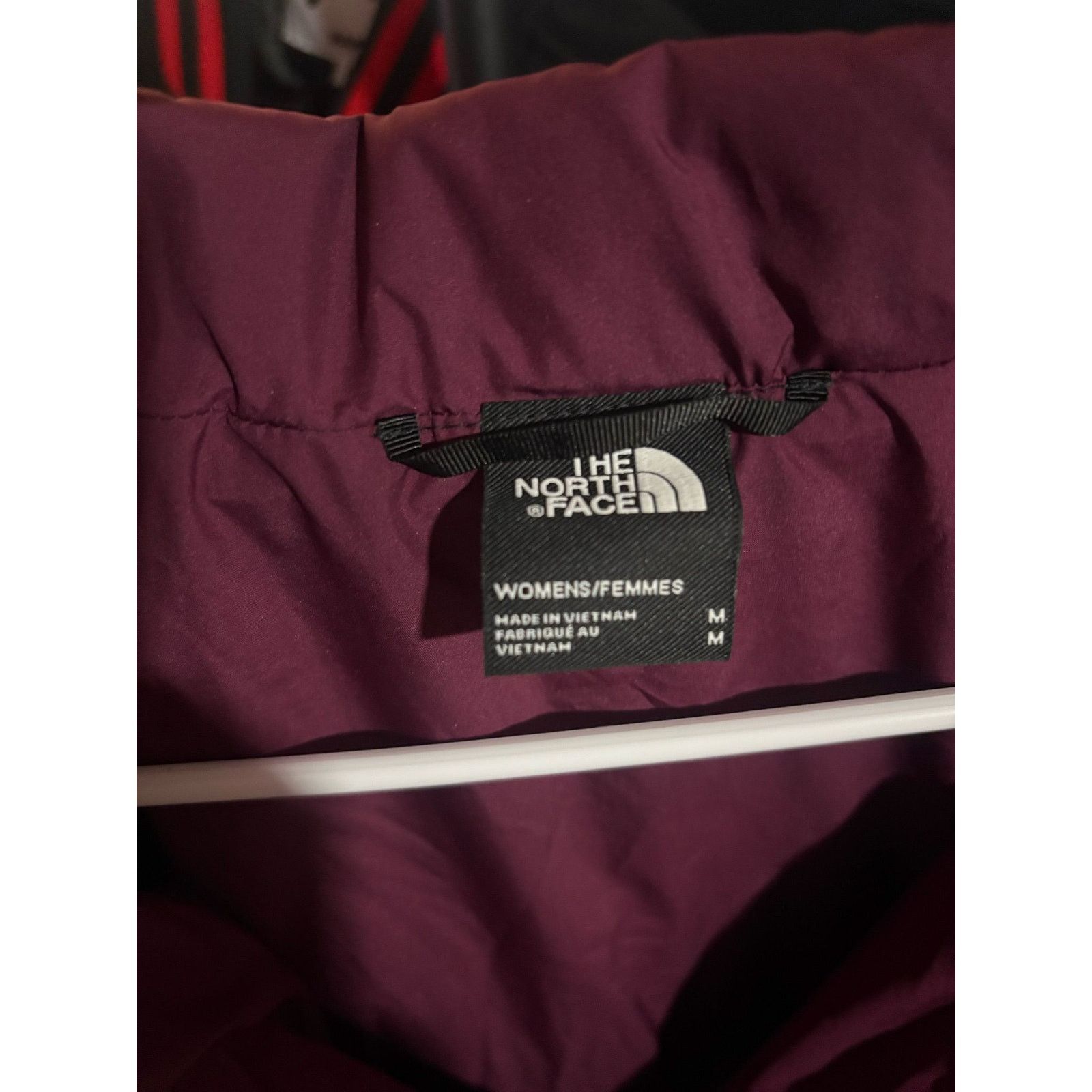 The North Face NEW SZ M - Woman's North Face Puffer Coat, Plum Size M / US 6-8 / IT 42-44 - 4 Thumbnail