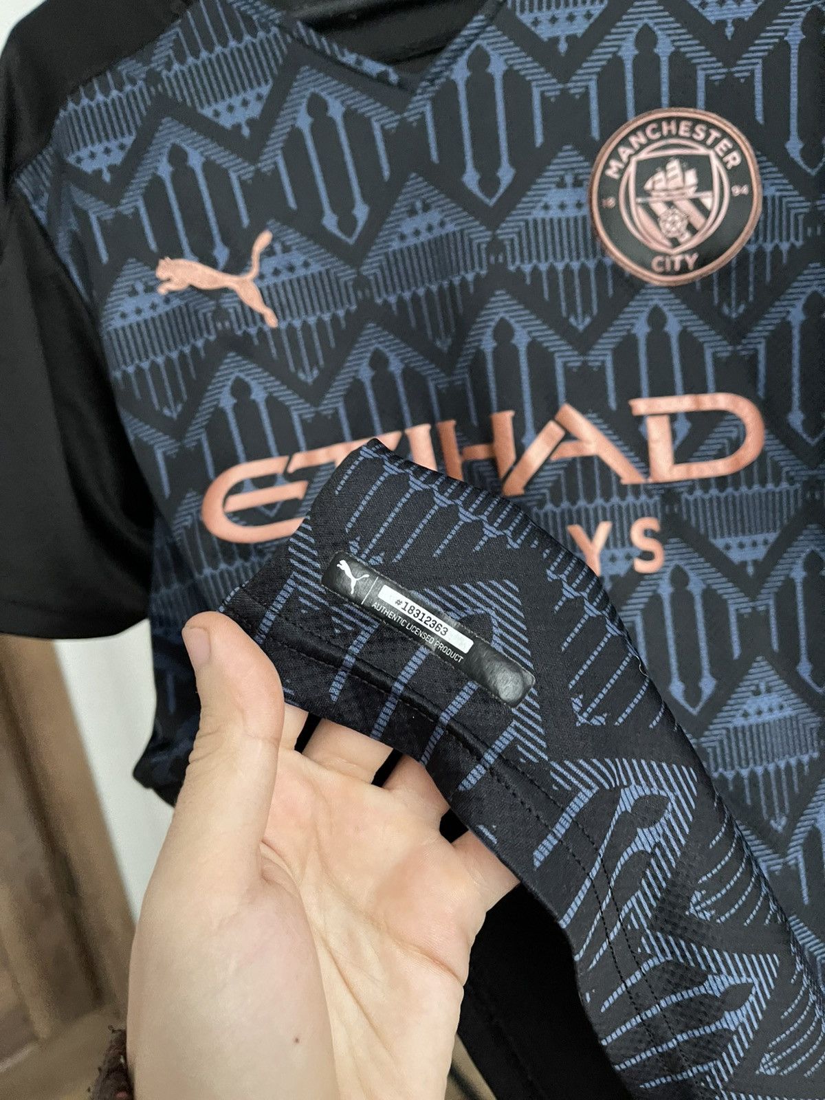 Puma 2020/2021 Puma Manchester City Soccer Shirt Kit Jersey Tee Size US M / EU 48-50 / 2 - 9 Thumbnail