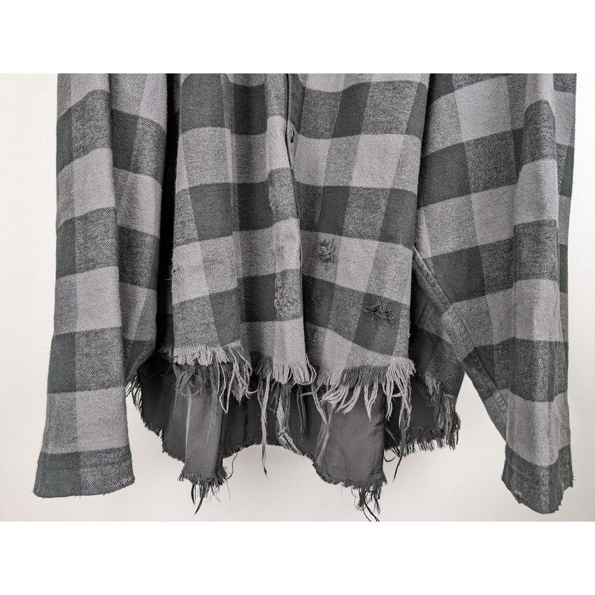 Balenciaga o1rshd1 Buffalo Check Flannel Shirt in Black/Grey 3 Size US L / EU 52-54 / 3 - 6 Thumbnail