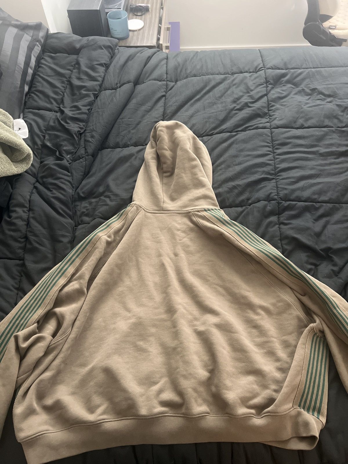 Designer Raspberry GVG gallery hoodie Size US M / EU 48-50 / 2 - 3 Thumbnail