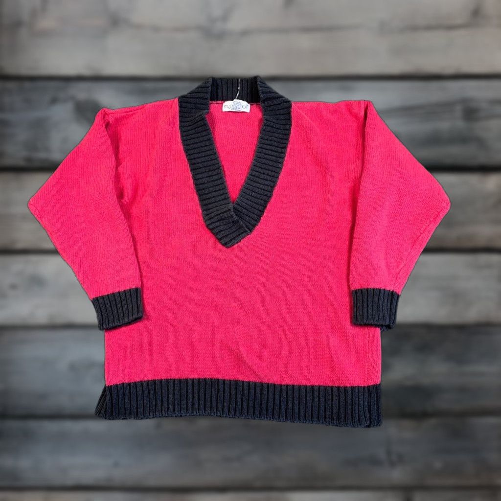Vintage VINTAGE Preppy Tennis Style V-Neck Sweater Women's Medium Washed Red Ramie Cotton Size M / US 6-8 / IT 42-44 - 1 Thumbnail
