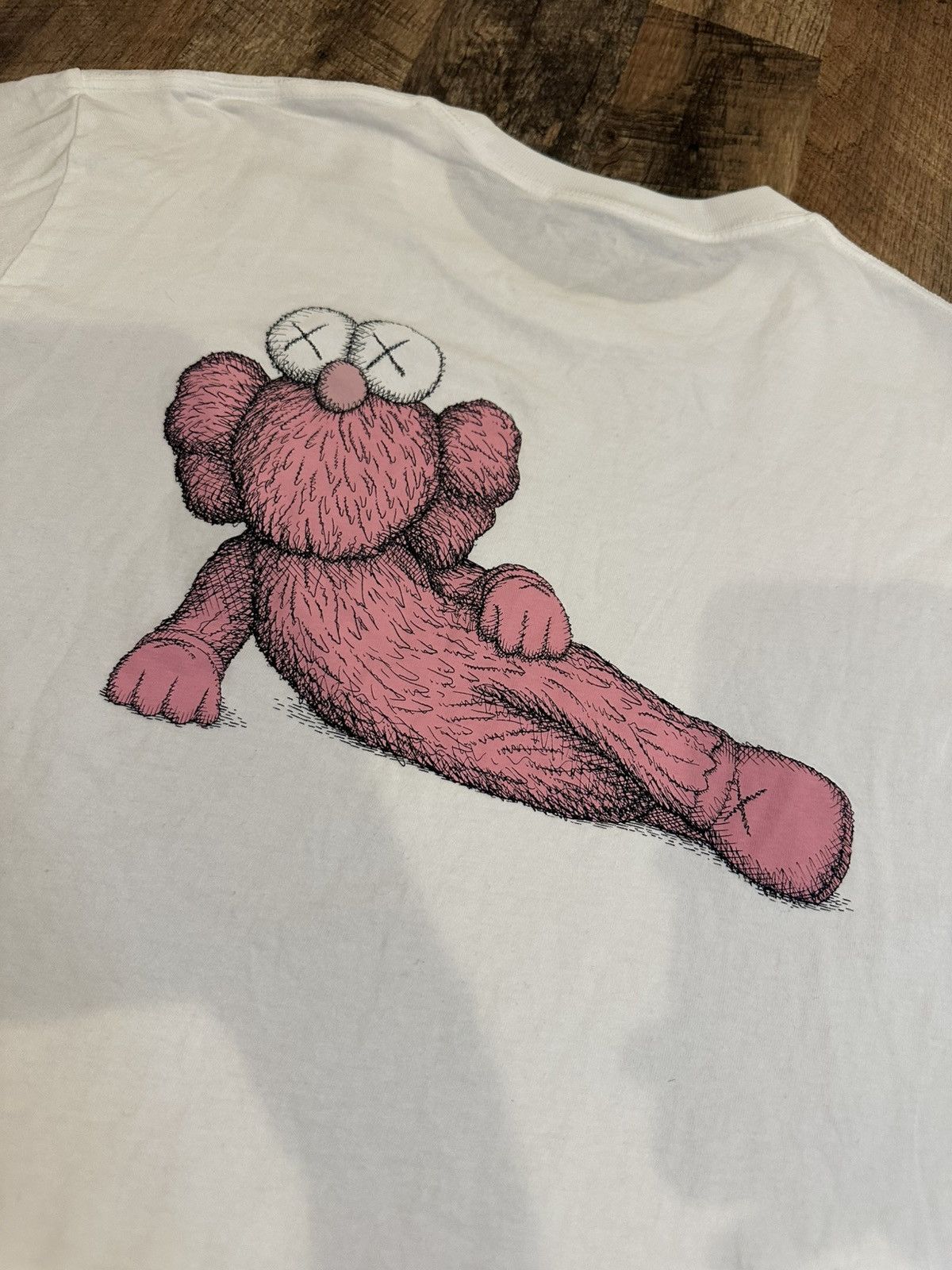 Kaws × Uniqlo Uniqlo x Kaws Companion BFF Pink ‘XX’ Shirt Streetwear Tee Size US M / EU 48-50 / 2 - 2 Thumbnail