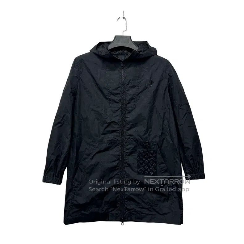 Louis Vuitton Louis Vuitton Black dark stripe full print hooded assault Size US S / EU 44-46 / 1 - 1 Thumbnail