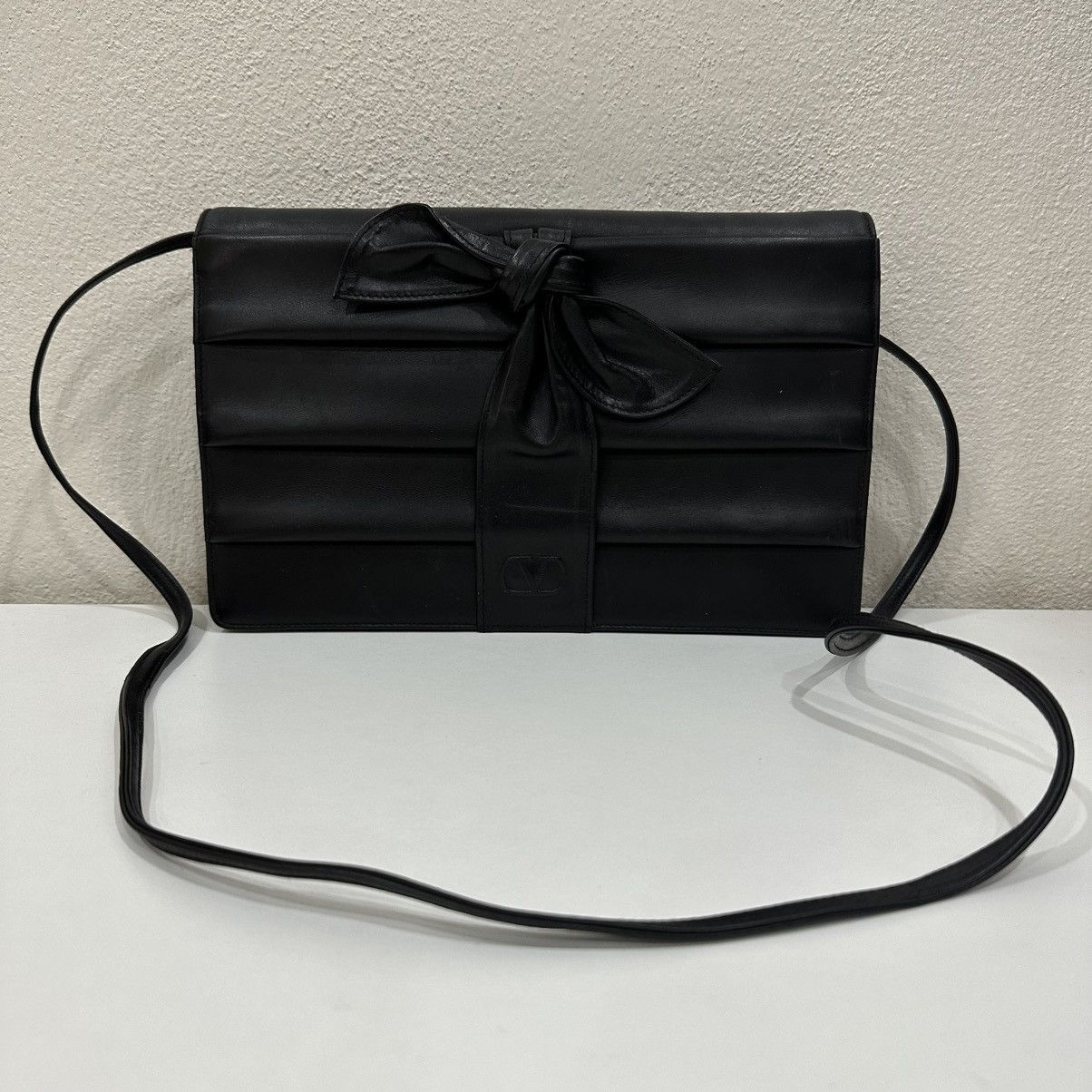 Valentino ‼️LASTDROP‼️ VALENTINO GARAVANI LEATHER SHOULDER & CLUTCH BAG Size ONE SIZE - 3 Thumbnail