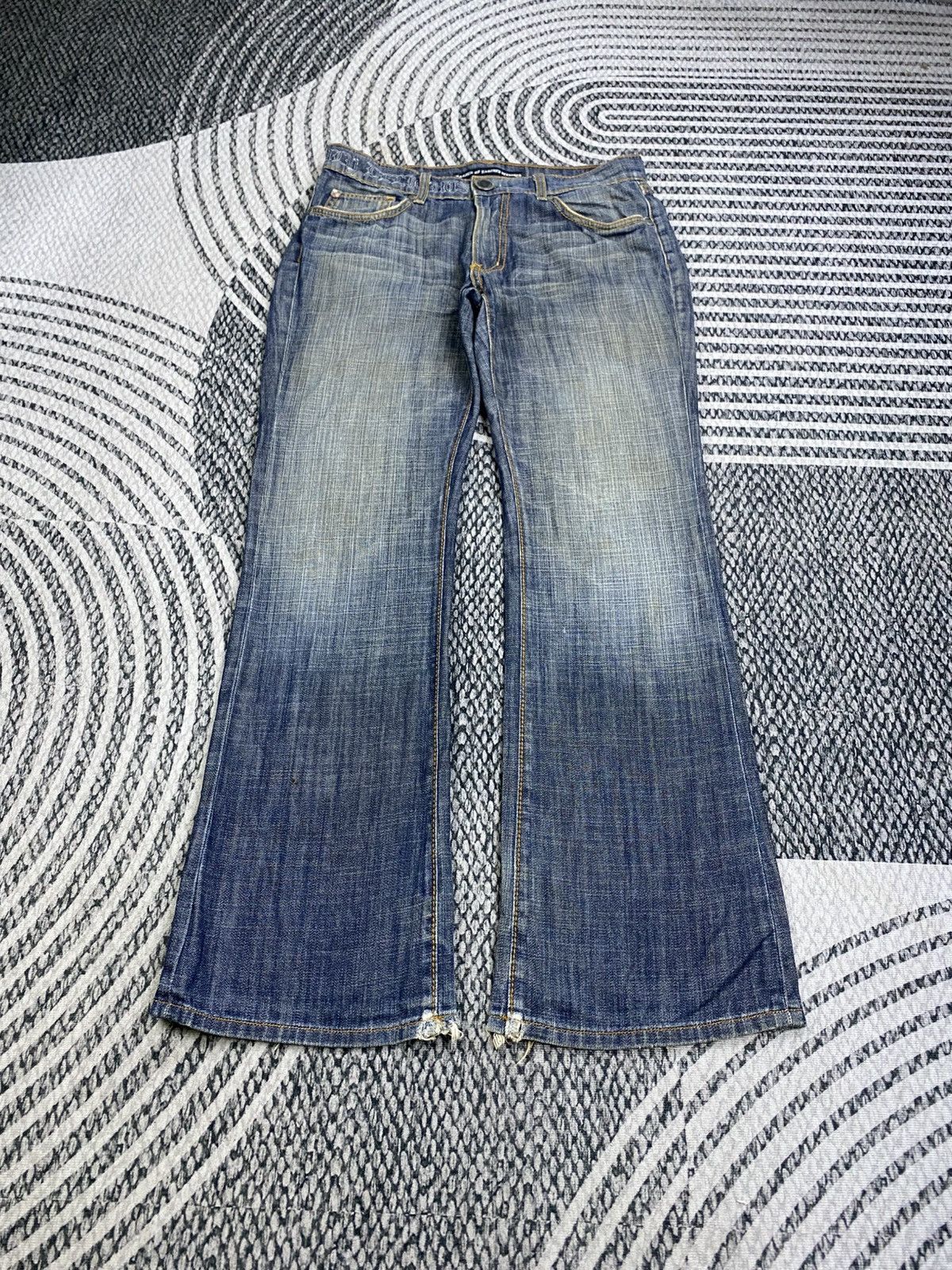 If Six Was Nine FLARED Garden Of Earthly Delights Distressed Denim Jeans Size US 33 - 1 Thumbnail