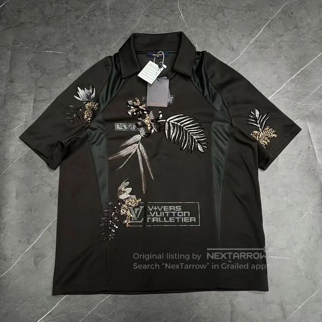 Louis Vuitton louis vuitton logo print short sleeve shirt. Size US XL / EU 56 / 4 - 1 Thumbnail