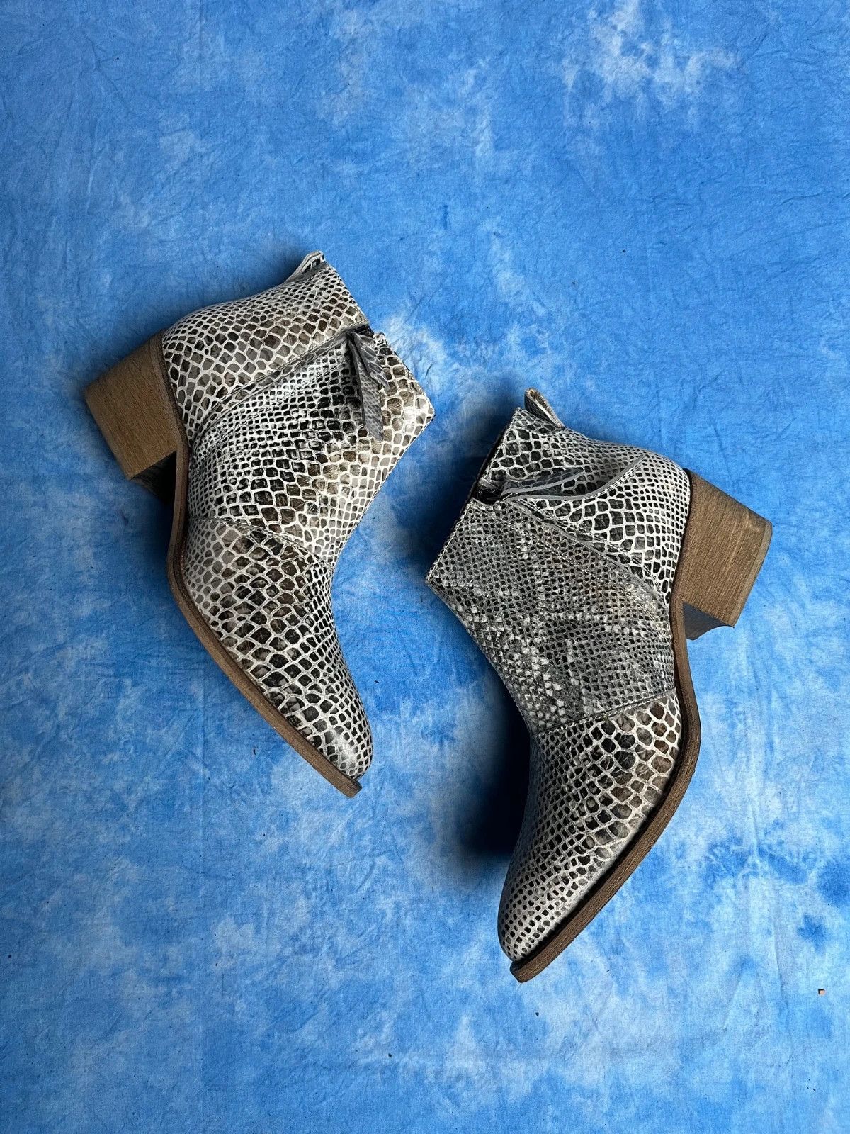 LIEBESKIND BERLIN Liebeskind Berlin Real Leather Snake Japan Style Cowboy Size US 8 / EU 41 - 3 Thumbnail