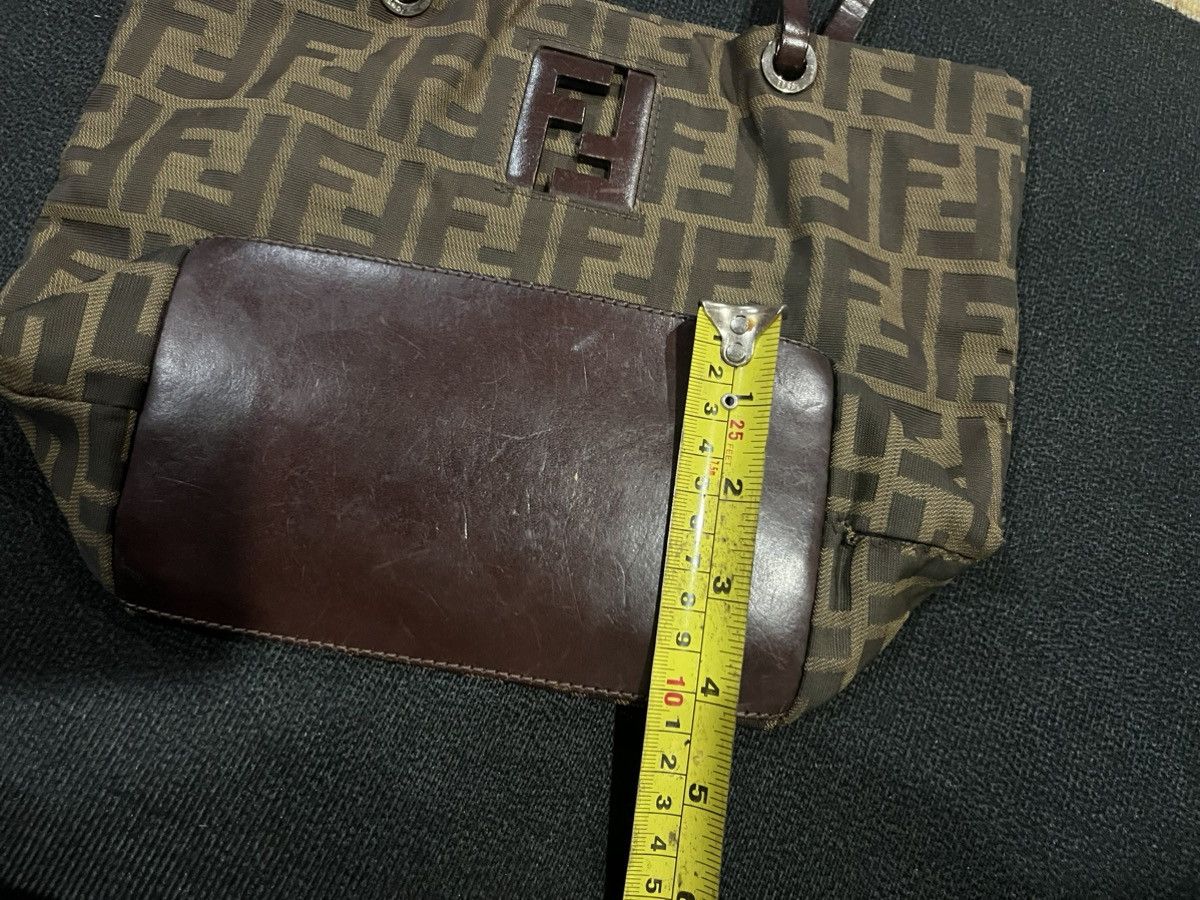 Fendi Authentic FENDI Zucca Tote Bag Size ONE SIZE - 18 Thumbnail