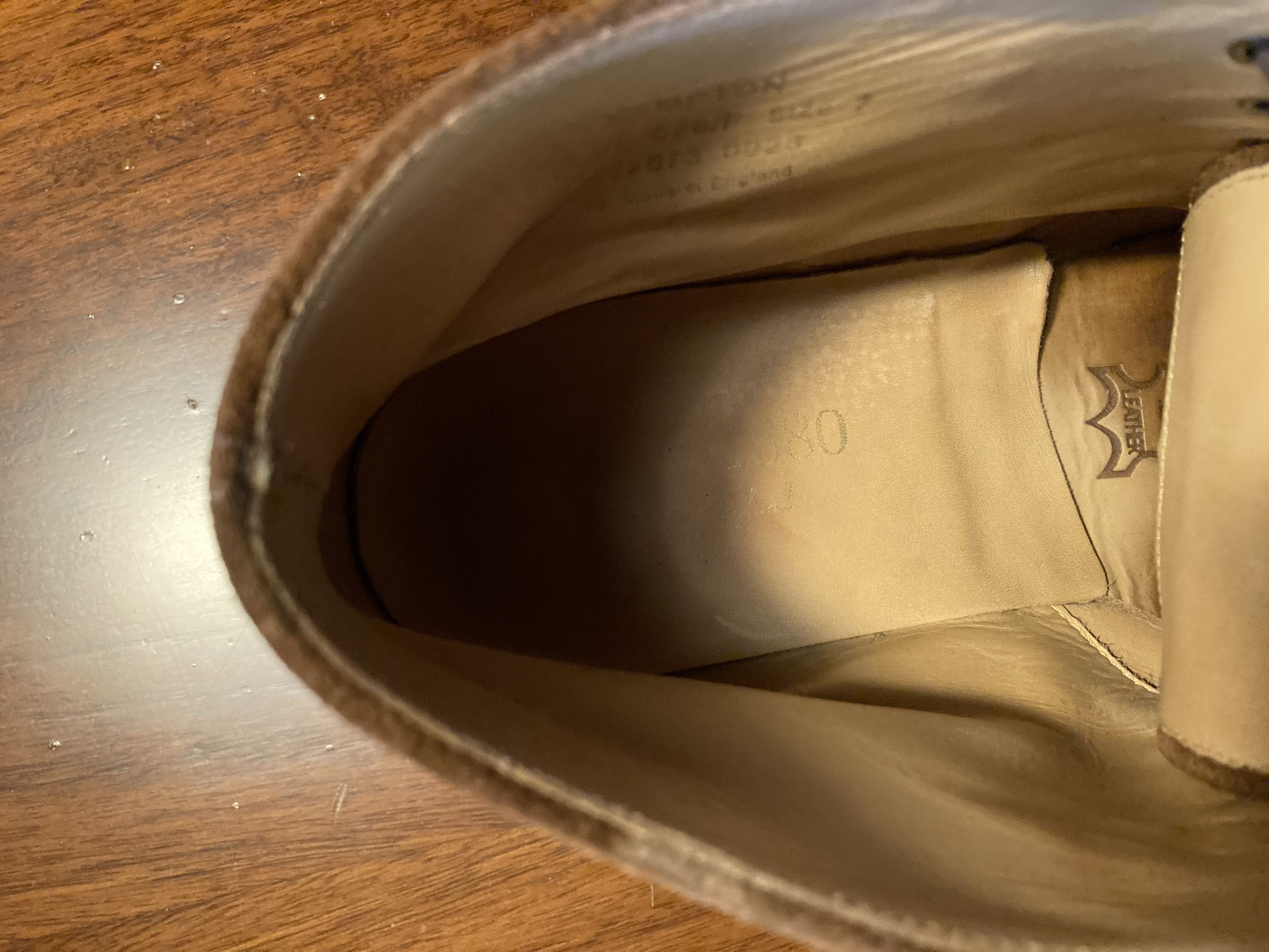 Loake Loake 1880 Kempton chukka desert boots UK 7 Made in England Size US 8 / EU 41 - 5 Thumbnail