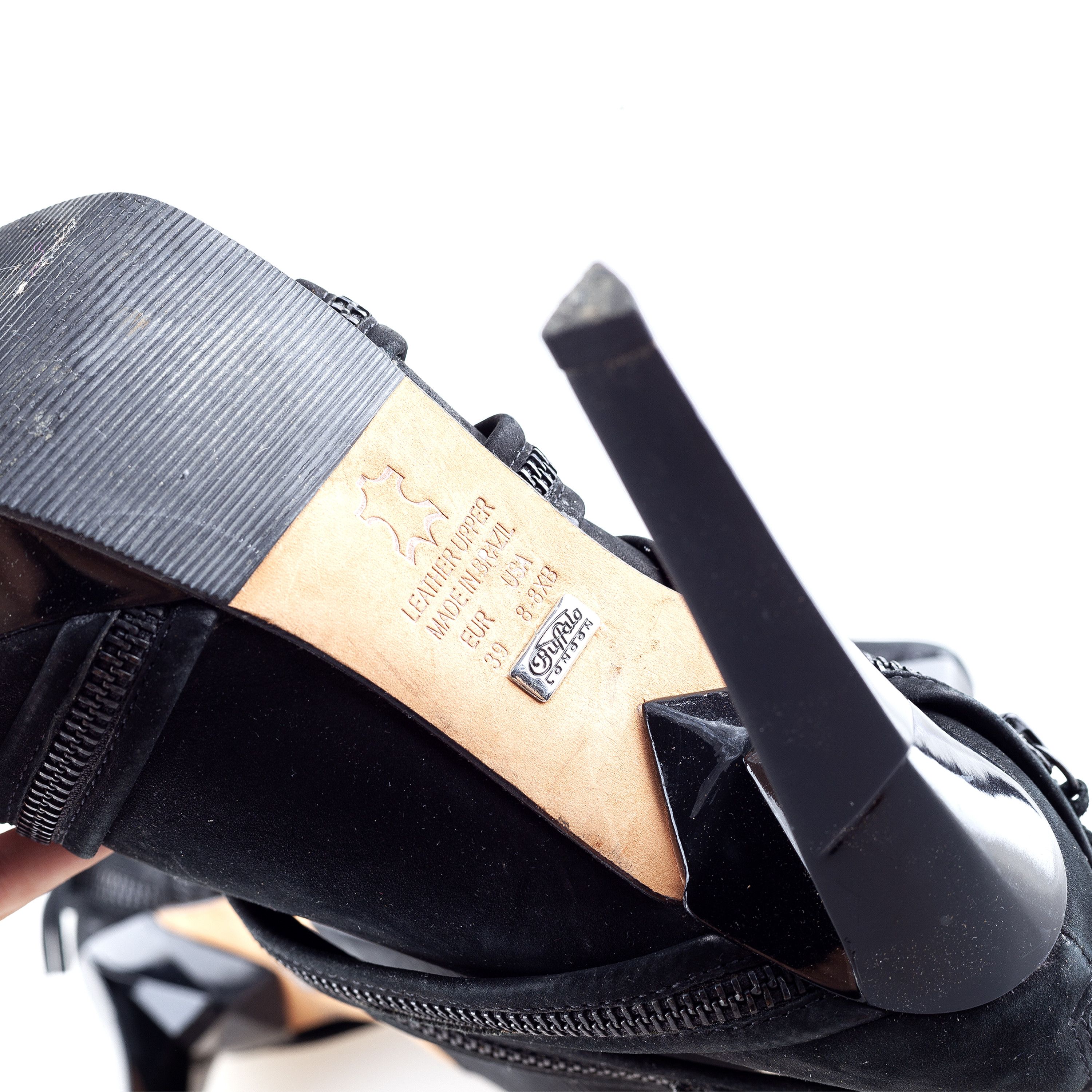 Buffalo London Buffalo Black Vintage Platform Boots (39 EU) Size US 8 / IT 38 - 11 Thumbnail