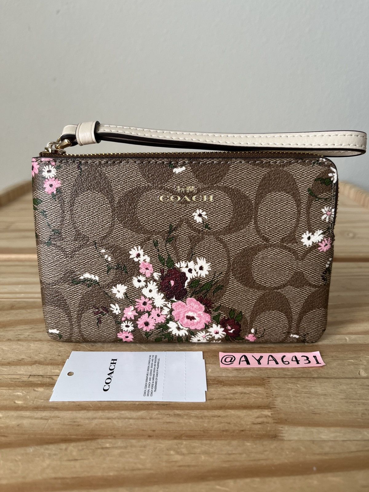 Coach Coach wristlet Size ONE SIZE - 1 Thumbnail