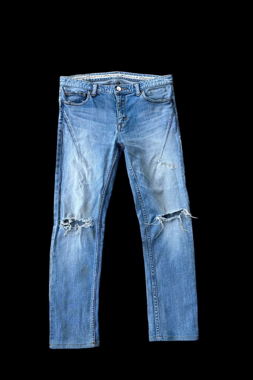 Number nine distressed jeans
