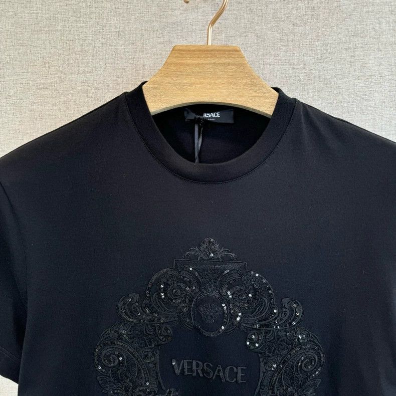 Versace Versace Heavy Industries embroidered black T-shirt Size US M / EU 48-50 / 2 - 6 Thumbnail