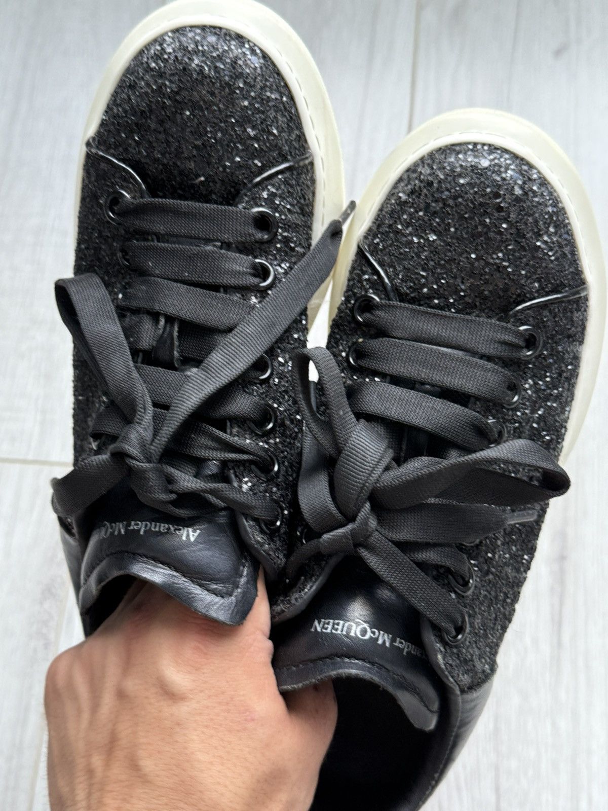 Alexander McQueen Alexander McQueen Oversized Glitter Sole Sneakers BlackWhite Size US 7.5 / IT 37.5 - 5 Thumbnail