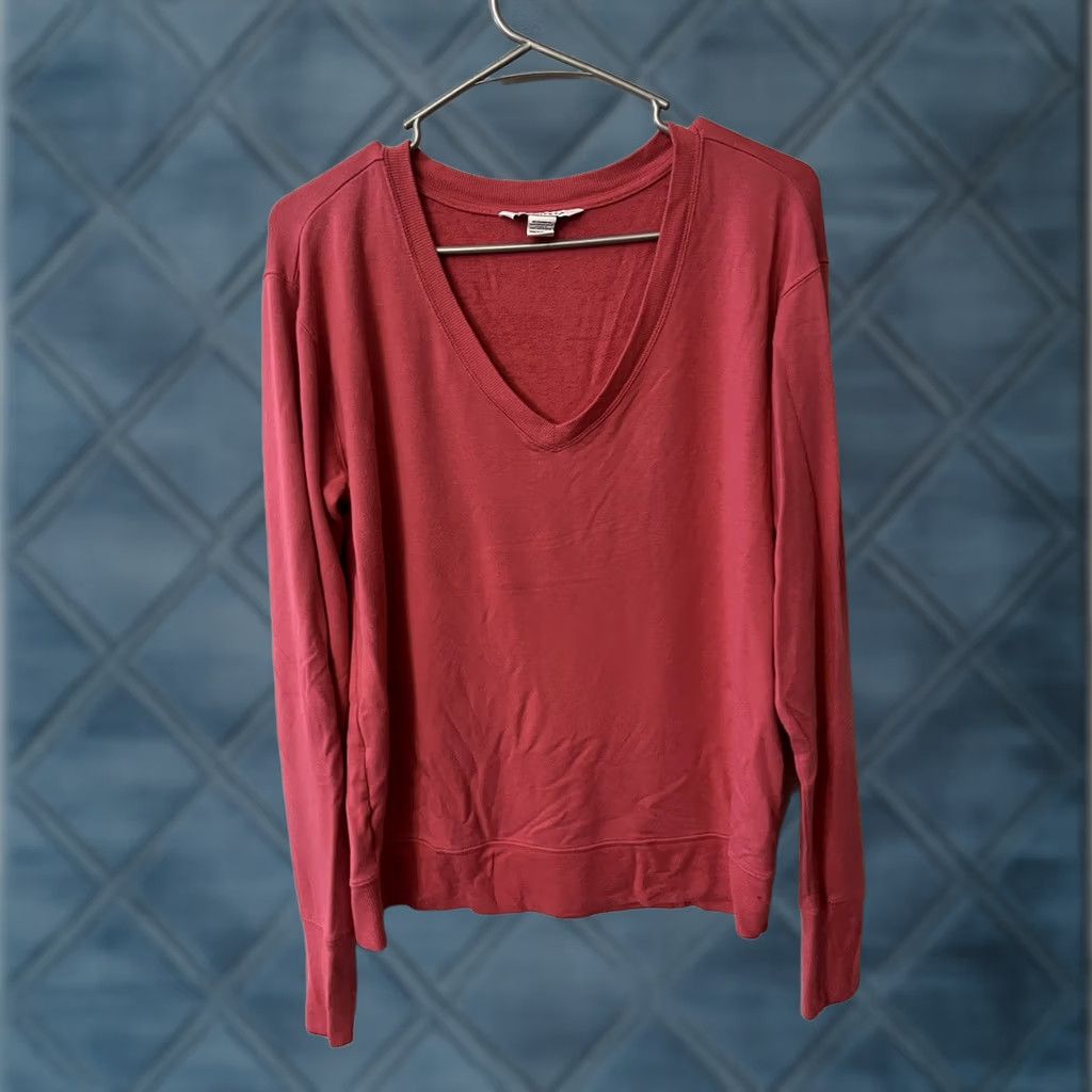 Athleta Athleta Sunrise Sweatshirt Medium Pink Solid V-Neck 982372 Size M / US 6-8 / IT 42-44 - 1 Thumbnail
