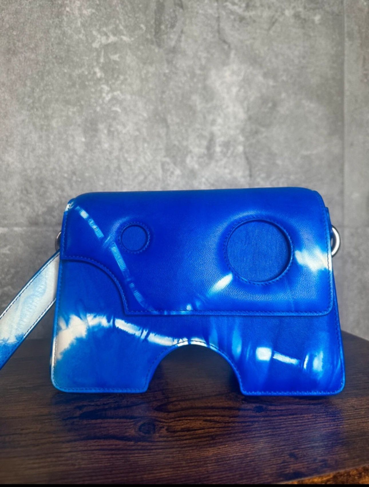 Off-White Off-White Blue Tie-Dye Cut-Out Shoulder Bag Size ONE SIZE - 1 Thumbnail