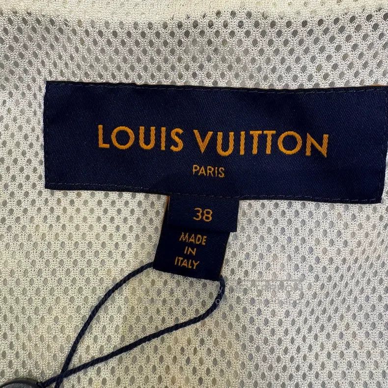 Louis Vuitton Louis Vuitton Monogram full print assault jacket Size XS / US 0-2 / IT 36-38 - 7 Thumbnail