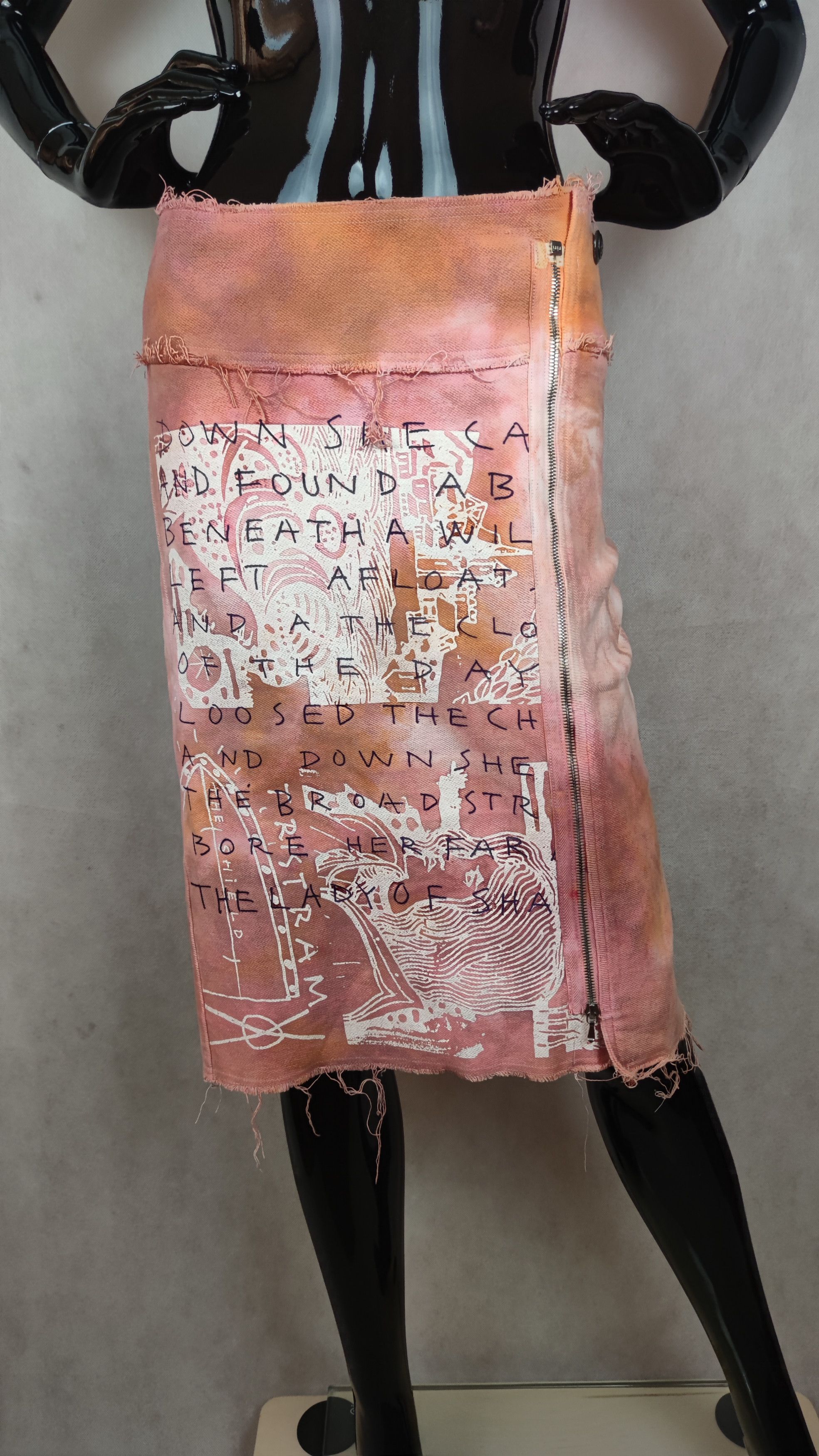 The People Of The Labyrinths Rare The People of the Labyrinths Pink Distressed skirt Size 24" / US 00 / IT 34 - 4 Thumbnail
