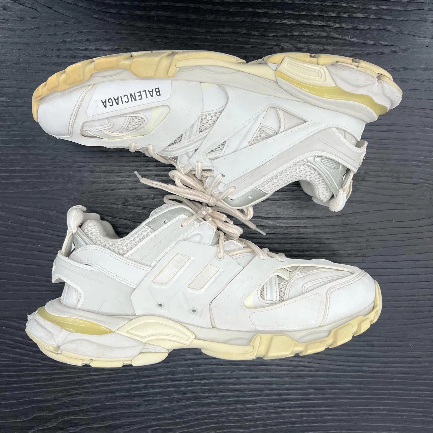 Balenciaga Balenciaga Track White 43 w/ sole oxidation Size US 10 / EU 43 - 2 Thumbnail