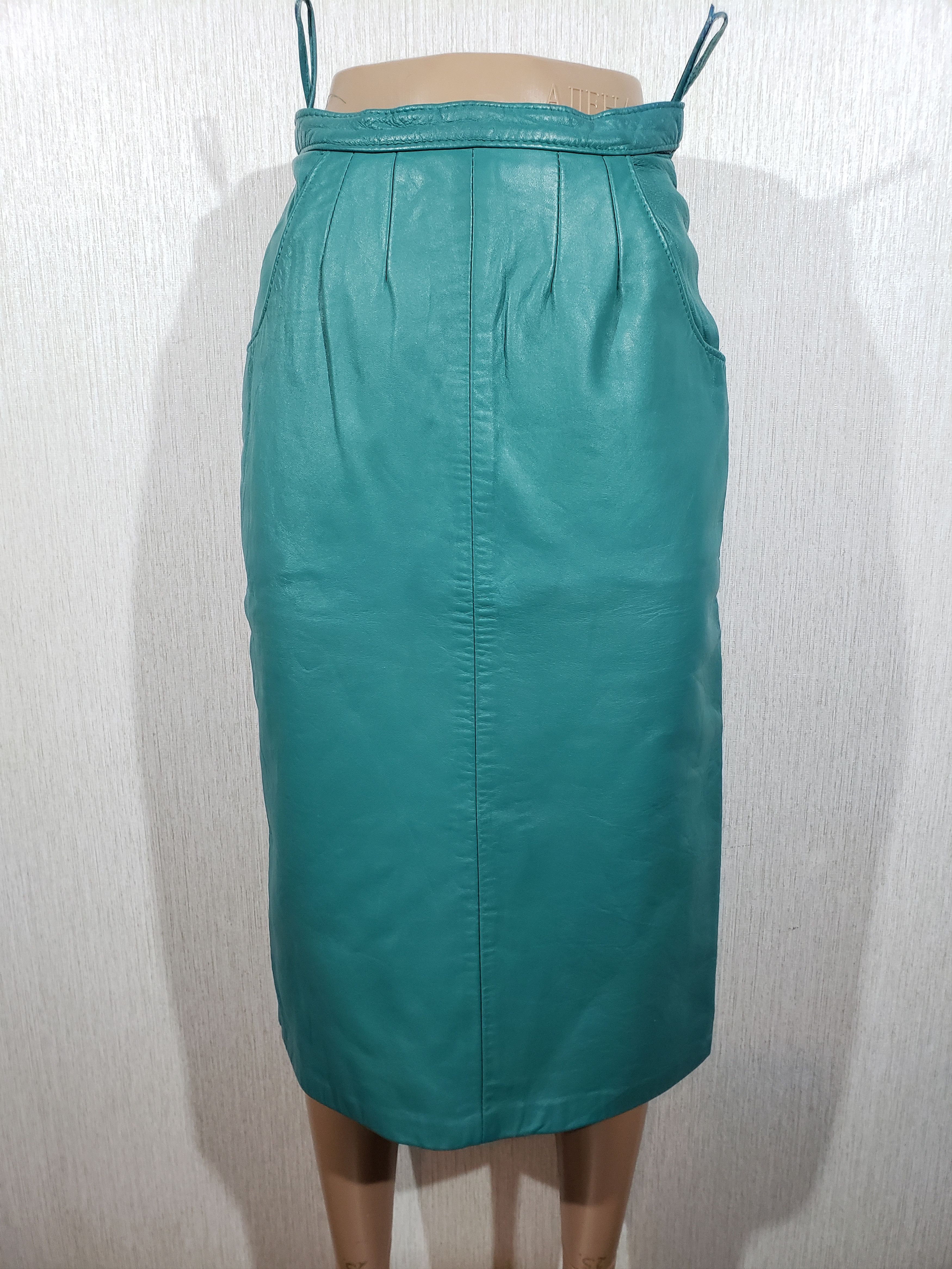 image of Art x Movie Cute Green Leather Skirt, Women's (Size 25)