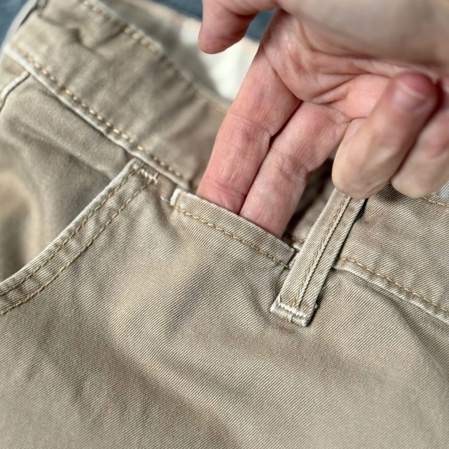 Levi's Y2K 00s Levis Beige Khaki Chino Capris Cropped Pants Size 16 Neutral Workwear Size 38" / US 16 / IT 52 - 5 Thumbnail