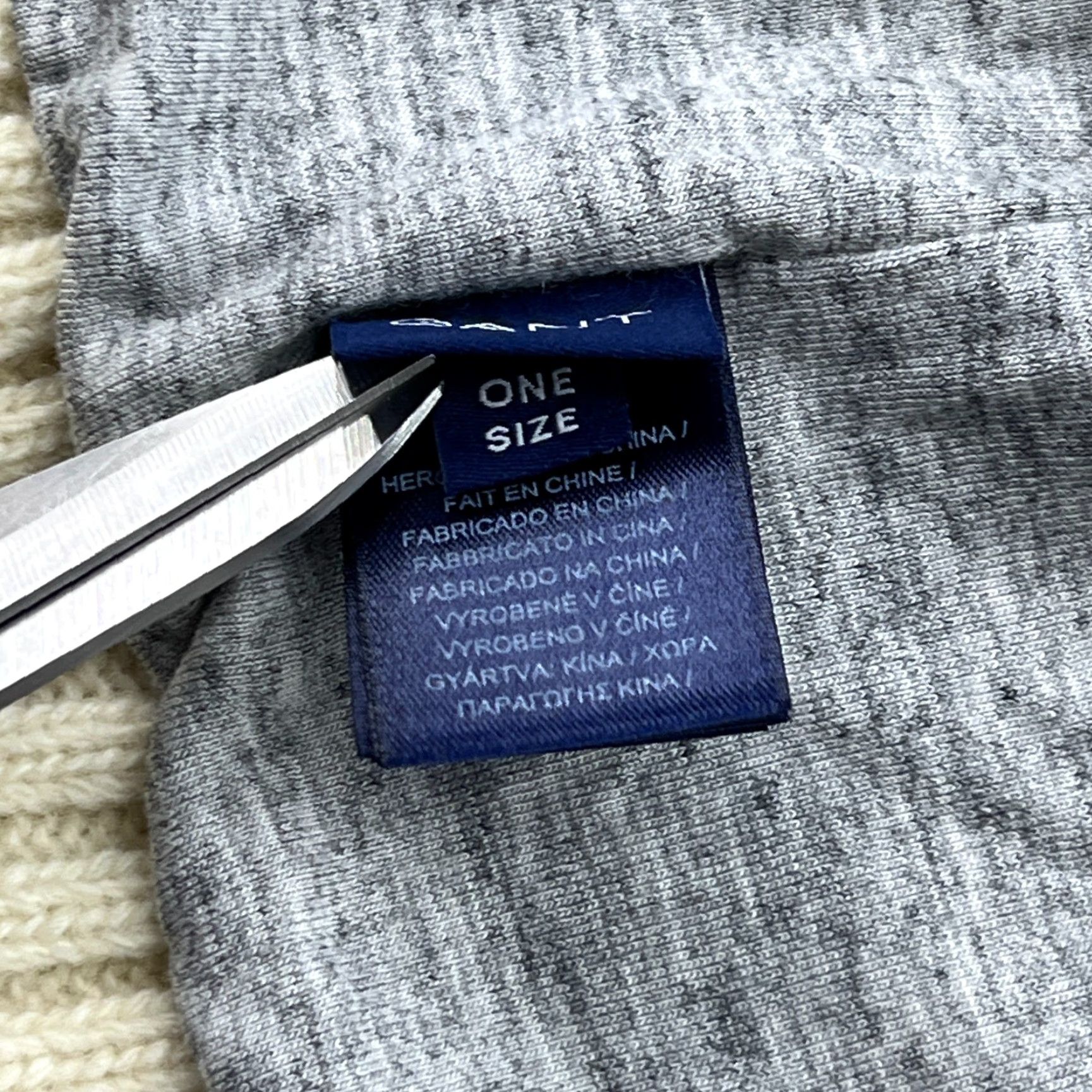 Gant GANT Lambswool Beanie Hat One Size White Lined Ribbon Cuffed Thermal Knitted Size ONE SIZE - 6 Thumbnail